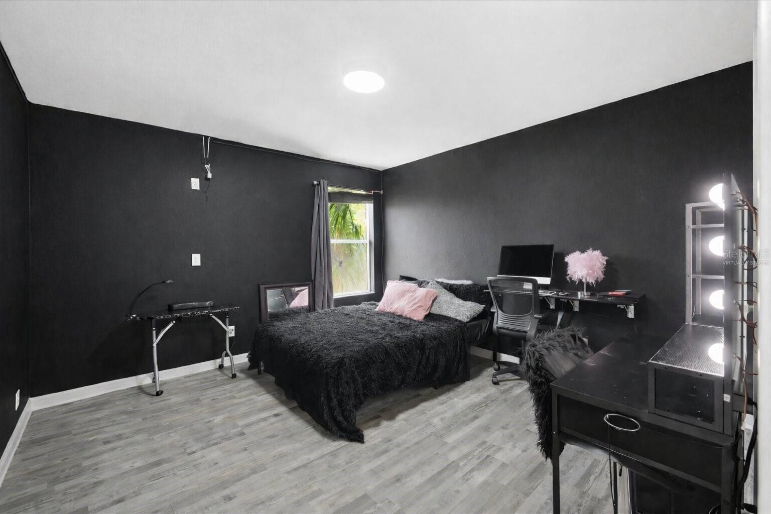 Image 12 of 27 For 8253 Peak Avenue