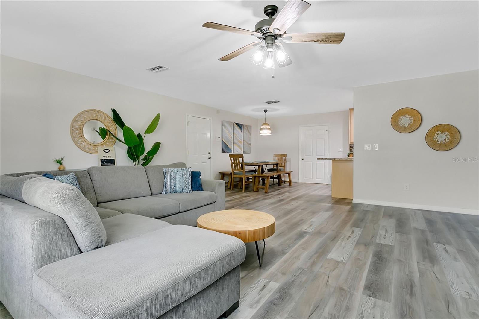 Image 4 of 36 For 2522 Evergreen Drive