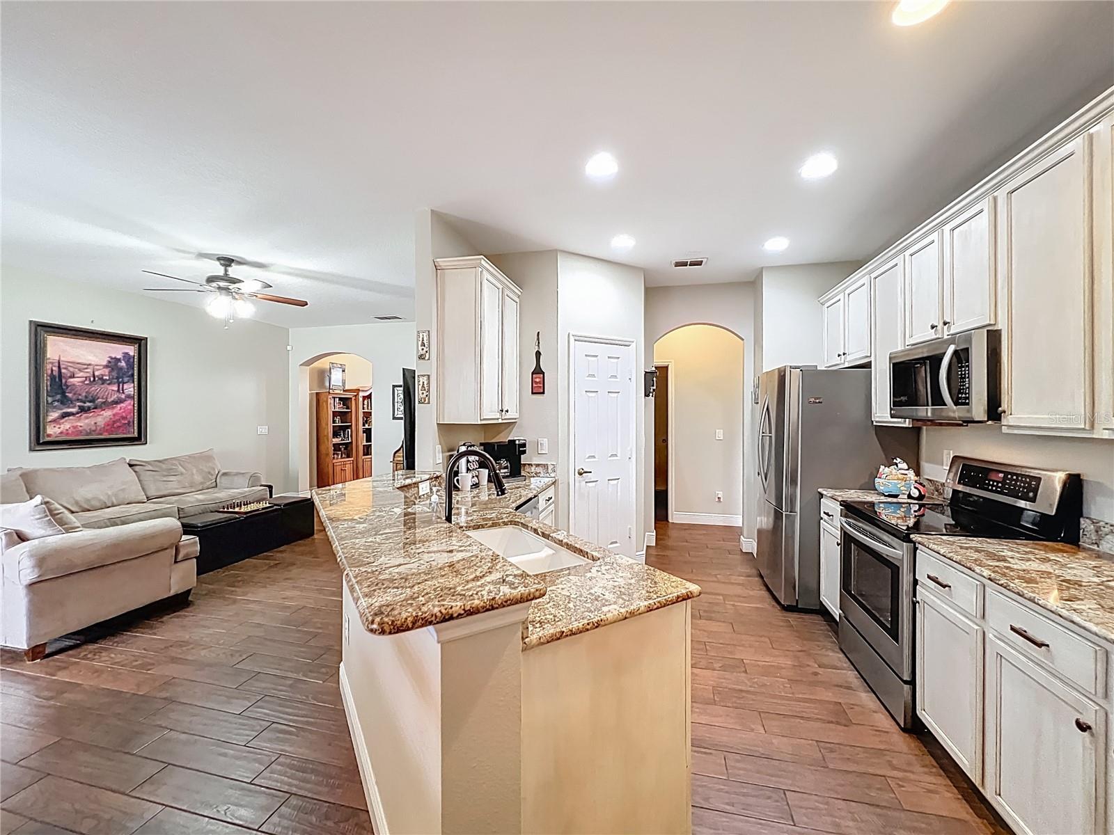 Image 23 of 56 For 5218 Smokey Water Lane