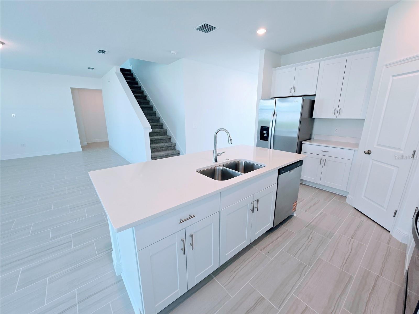 Image 6 of 40 For 2232 Hen Road