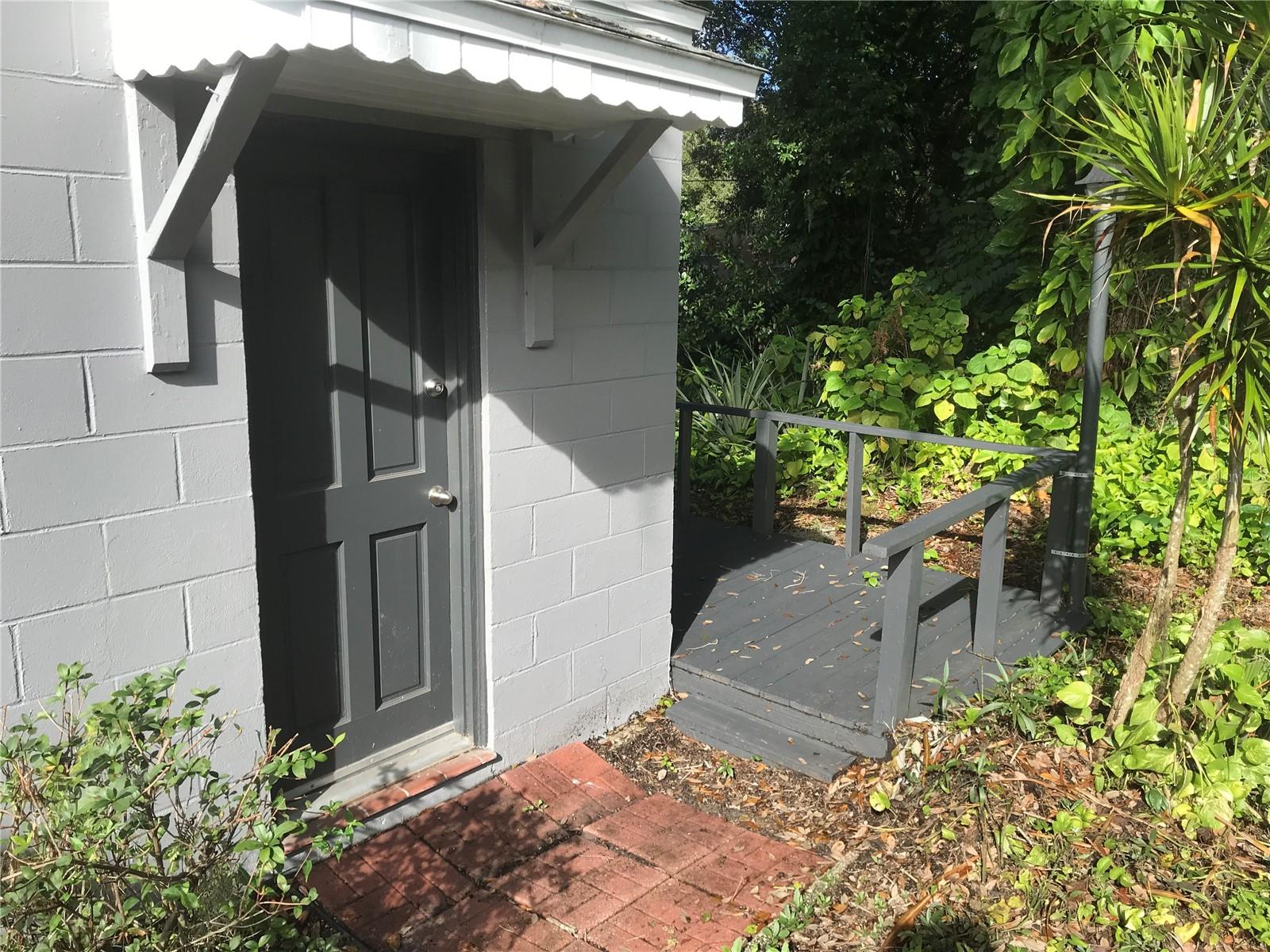 Image 11 of 11 For 1633 Livingston Street