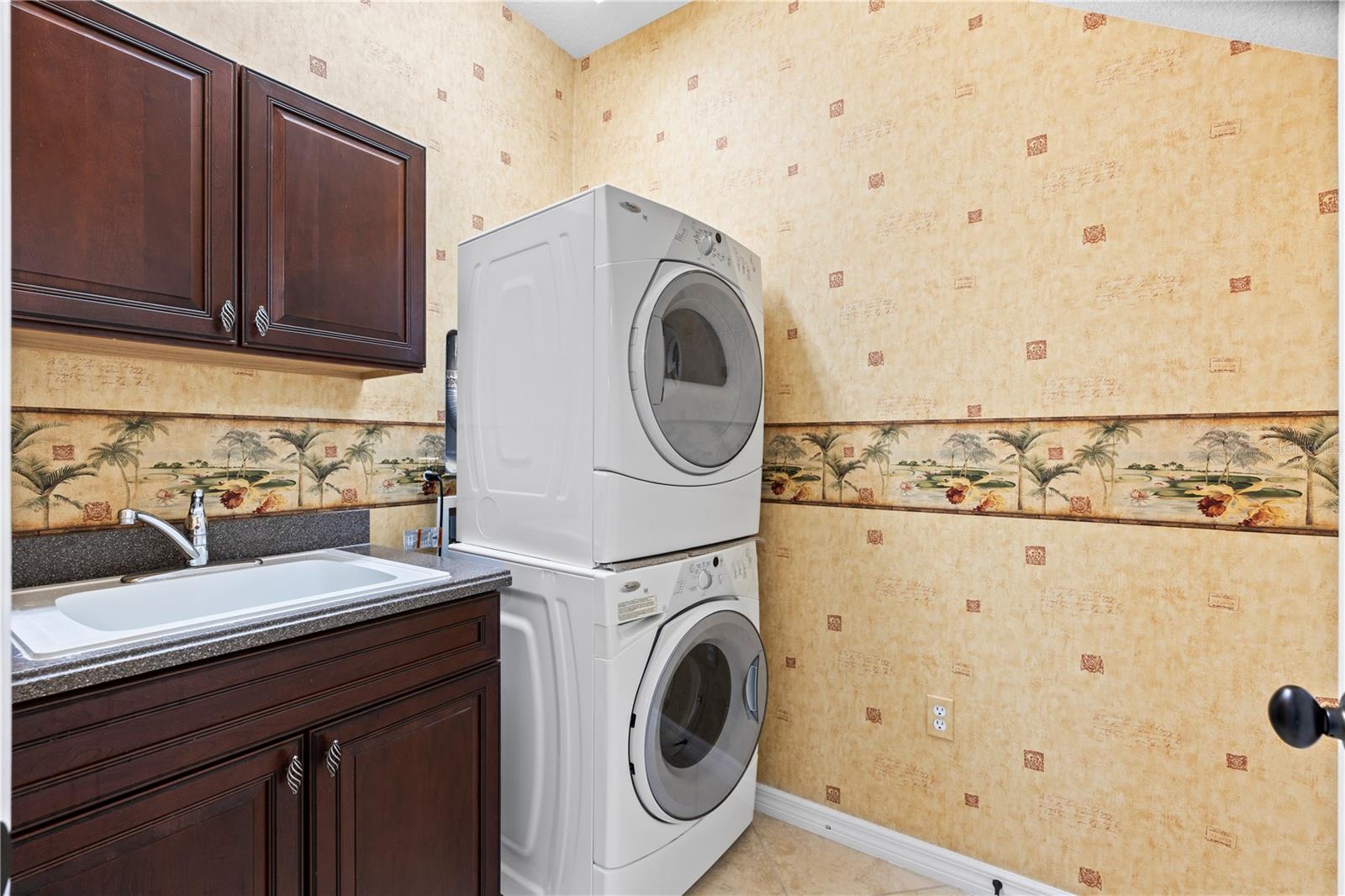 Image 13 of 46 For 2340 Palm Tree Drive