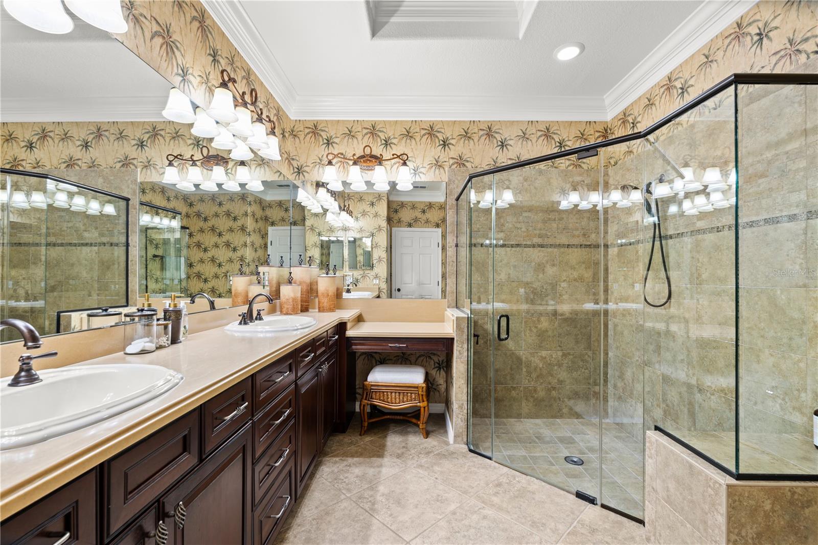 Image 24 of 46 For 2340 Palm Tree Drive