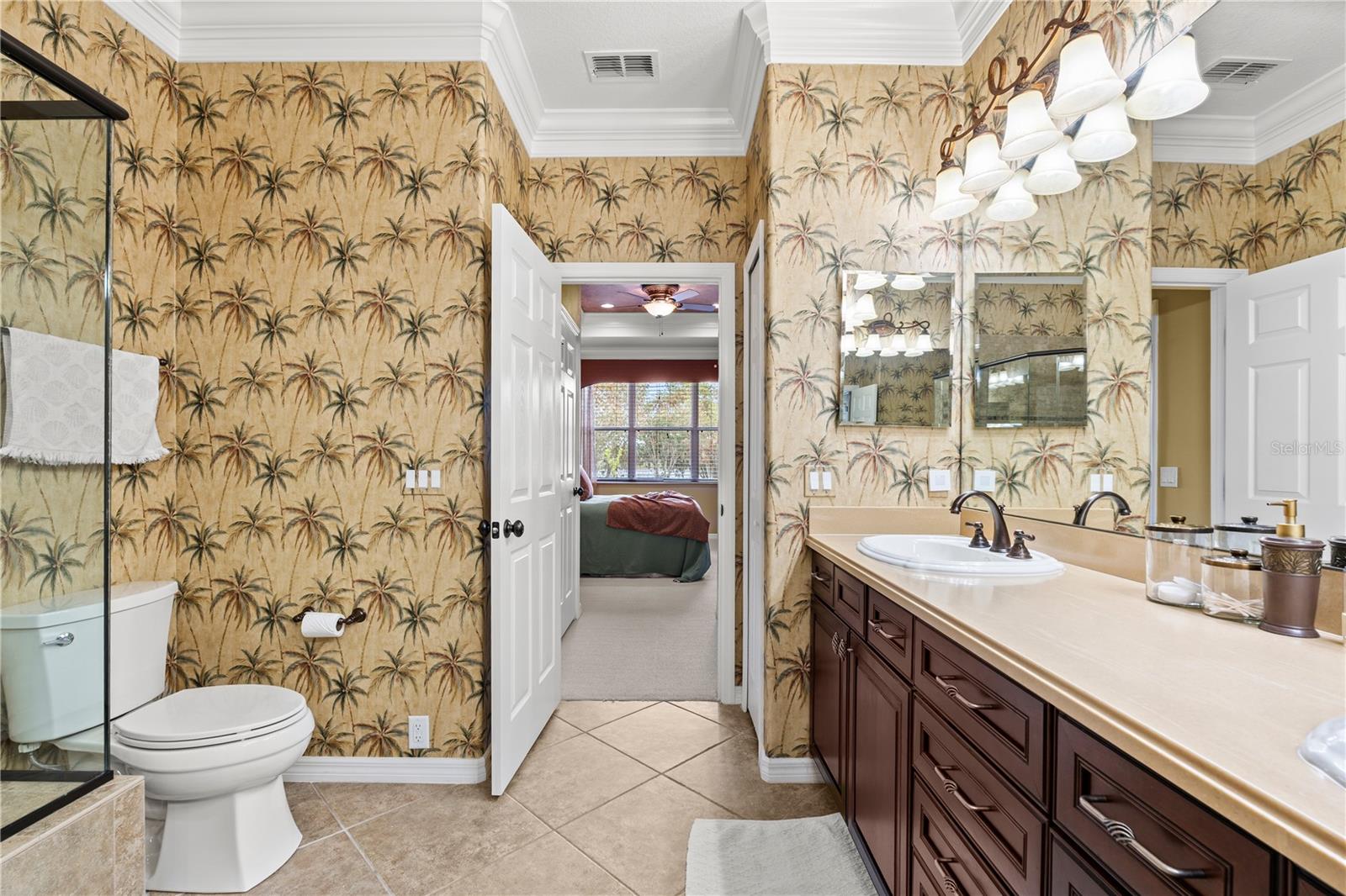 Image 25 of 46 For 2340 Palm Tree Drive