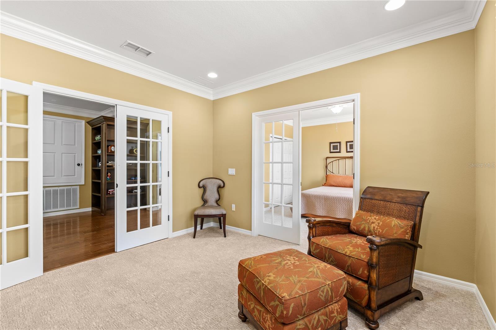 Image 32 of 46 For 2340 Palm Tree Drive