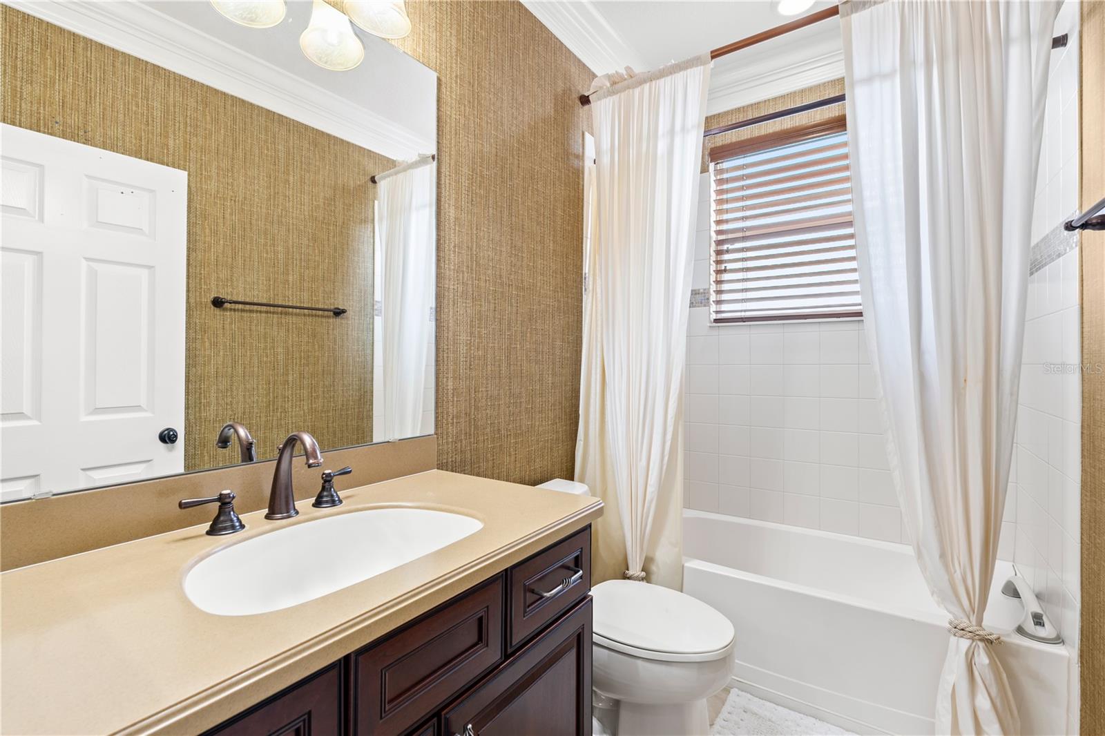 Image 34 of 46 For 2340 Palm Tree Drive