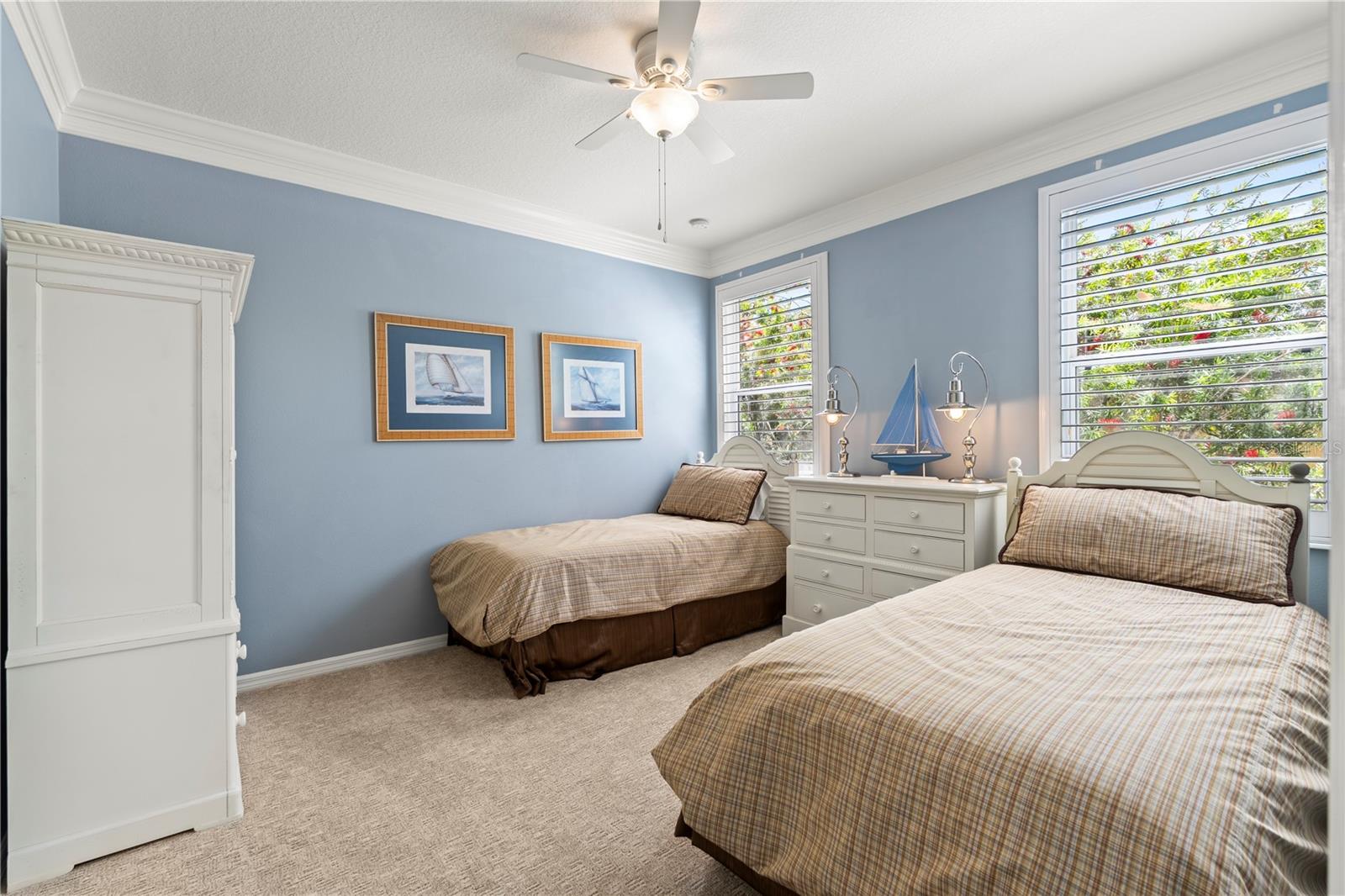 Image 35 of 46 For 2340 Palm Tree Drive