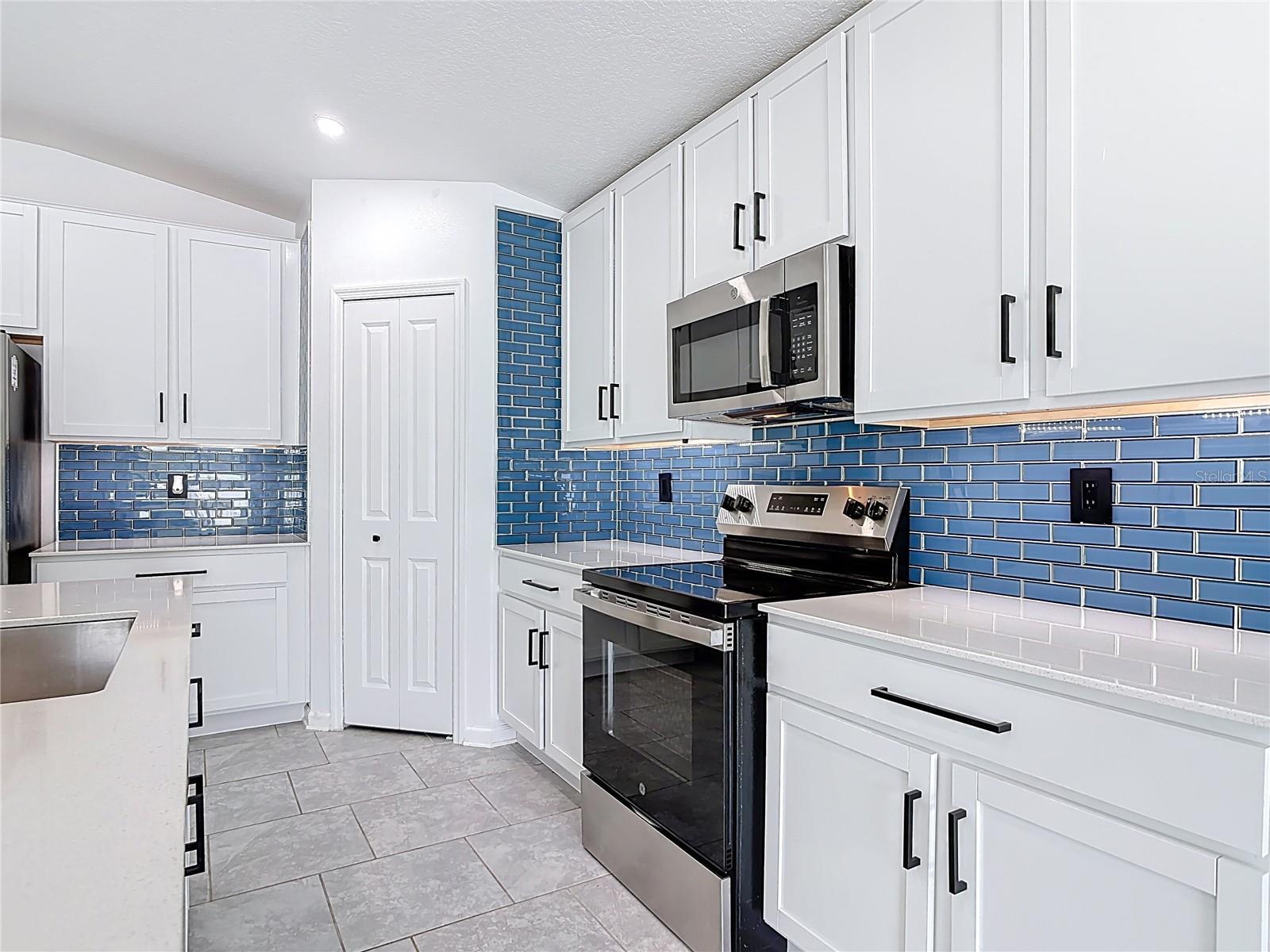 Image 12 of 62 For 1312 Peach Creek Drive