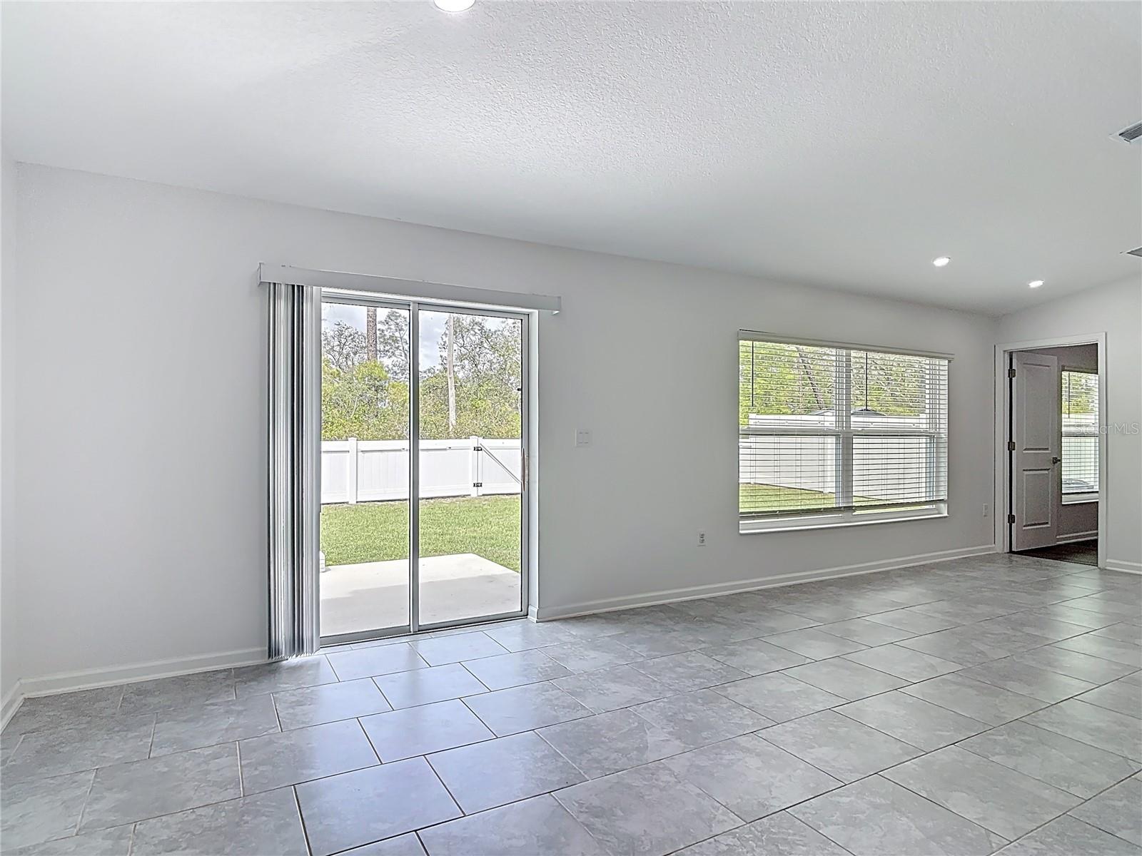 Image 15 of 62 For 1312 Peach Creek Drive