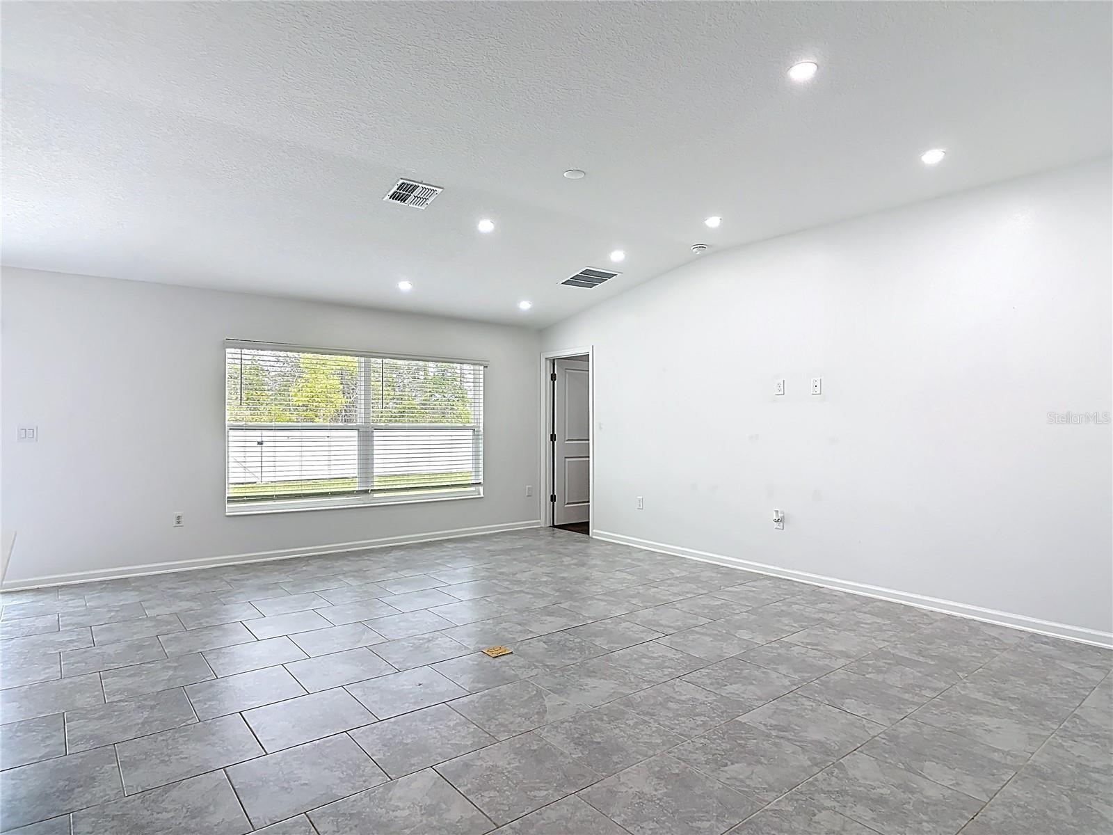 Image 24 of 62 For 1312 Peach Creek Drive