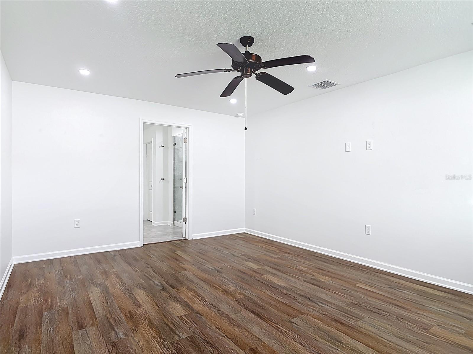 Image 39 of 62 For 1312 Peach Creek Drive