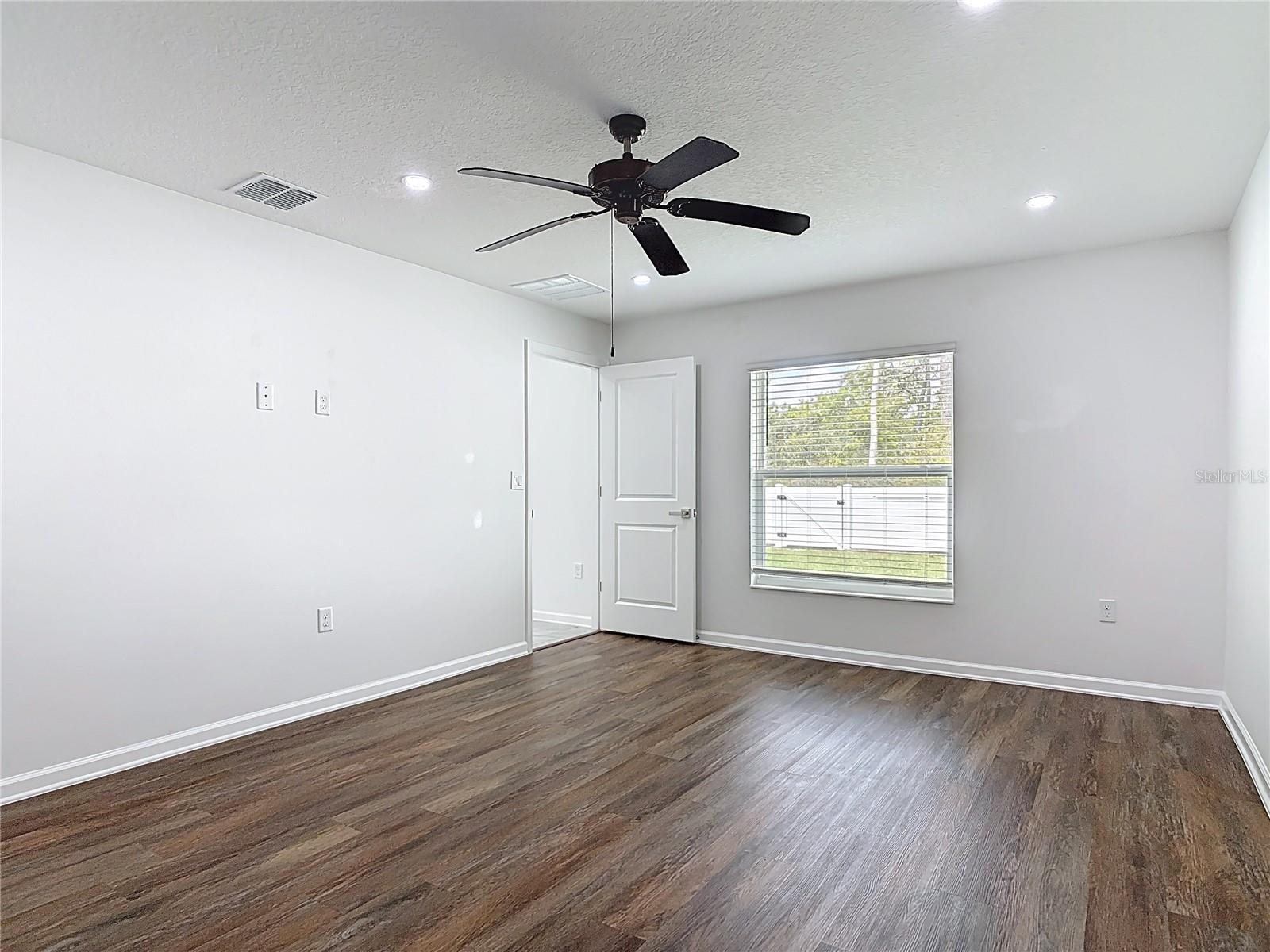 Image 40 of 62 For 1312 Peach Creek Drive