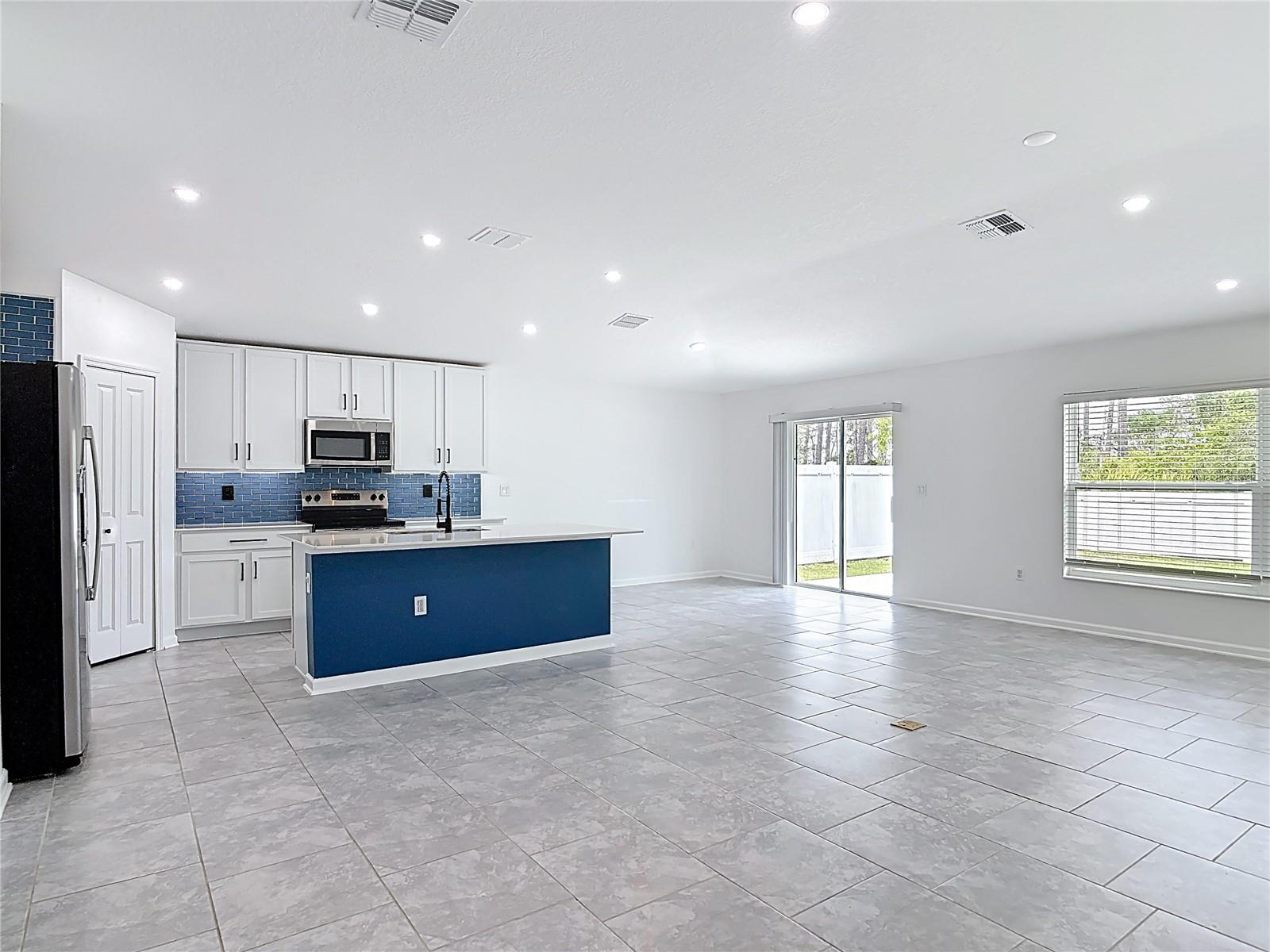 Image 7 of 62 For 1312 Peach Creek Drive