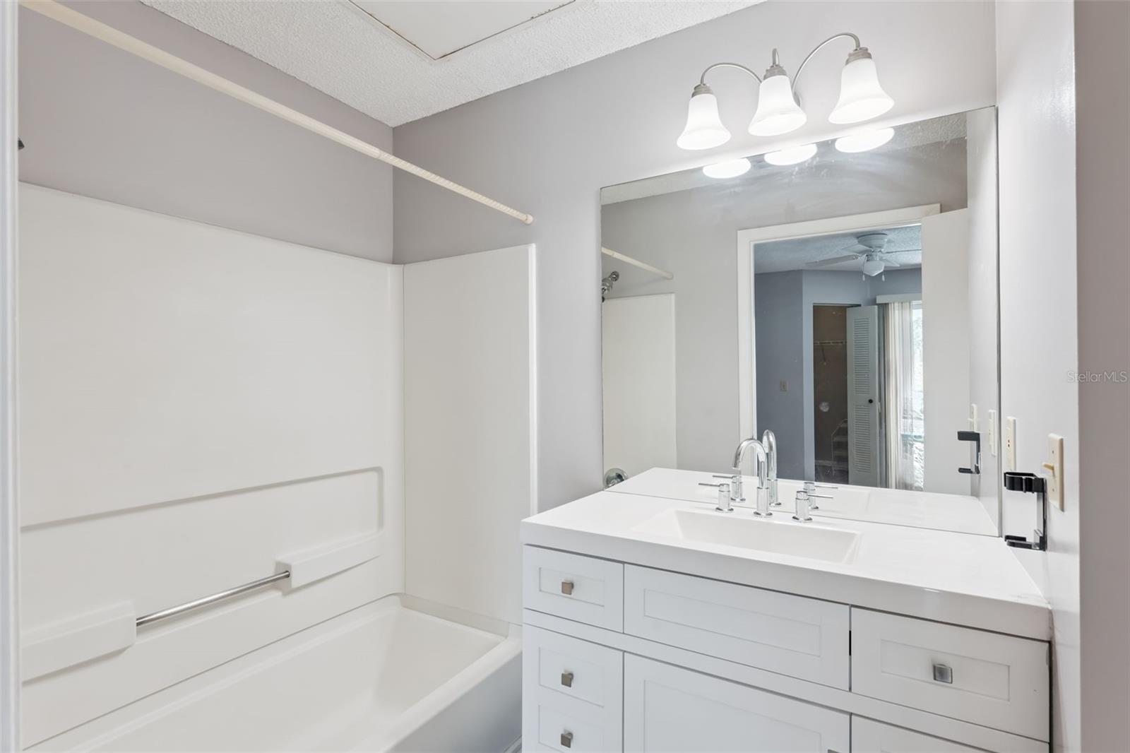 Image 15 of 20 For 711 Sugar Bay Way 313