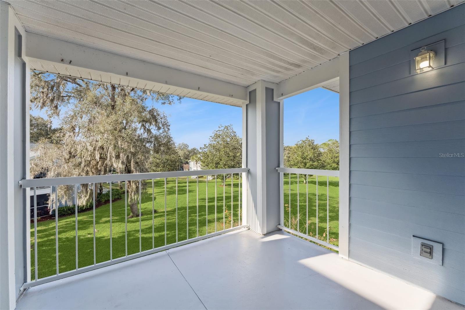 Image 17 of 20 For 711 Sugar Bay Way 313