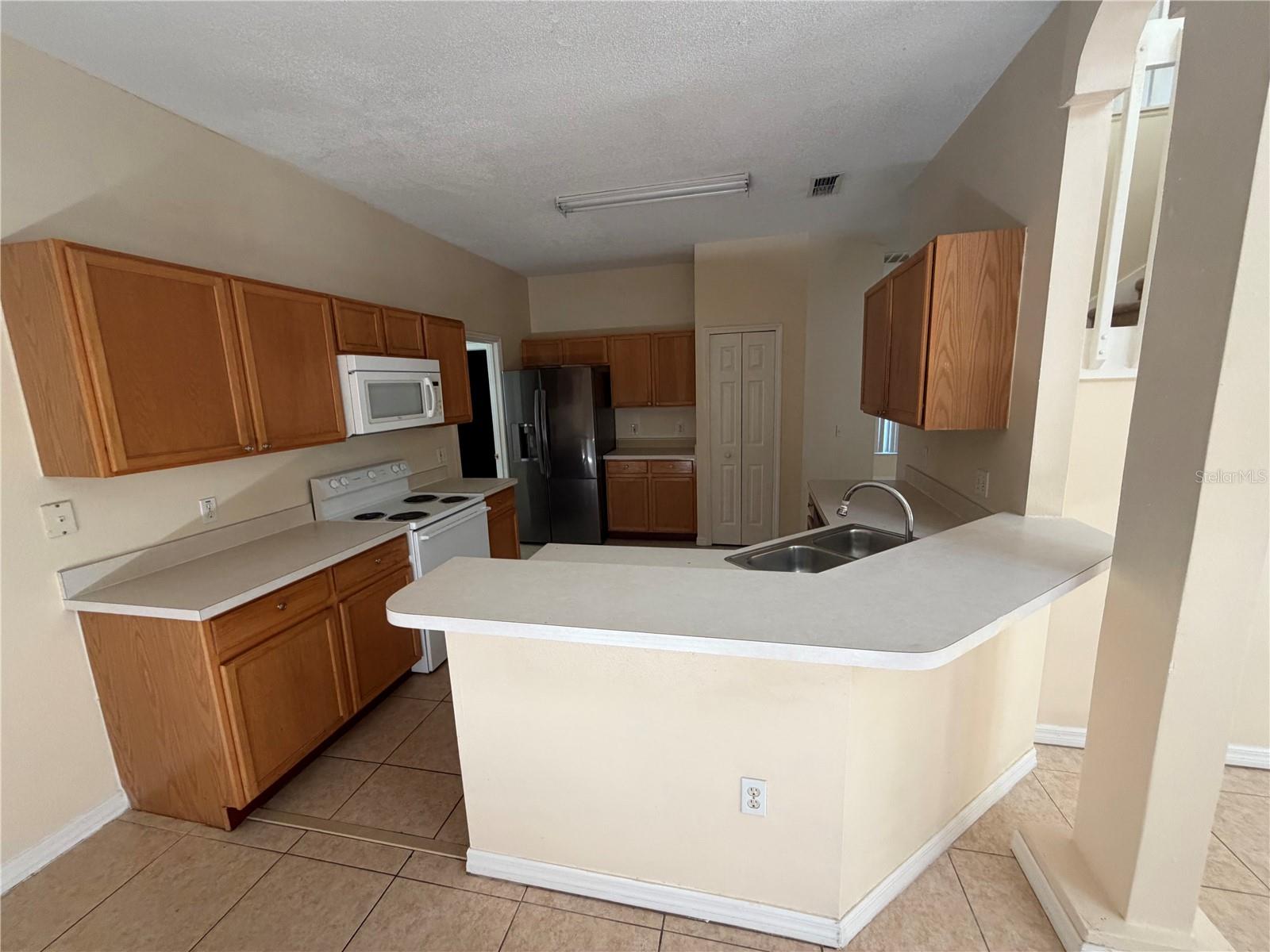 Image 3 of 47 For 48 Cordona Drive