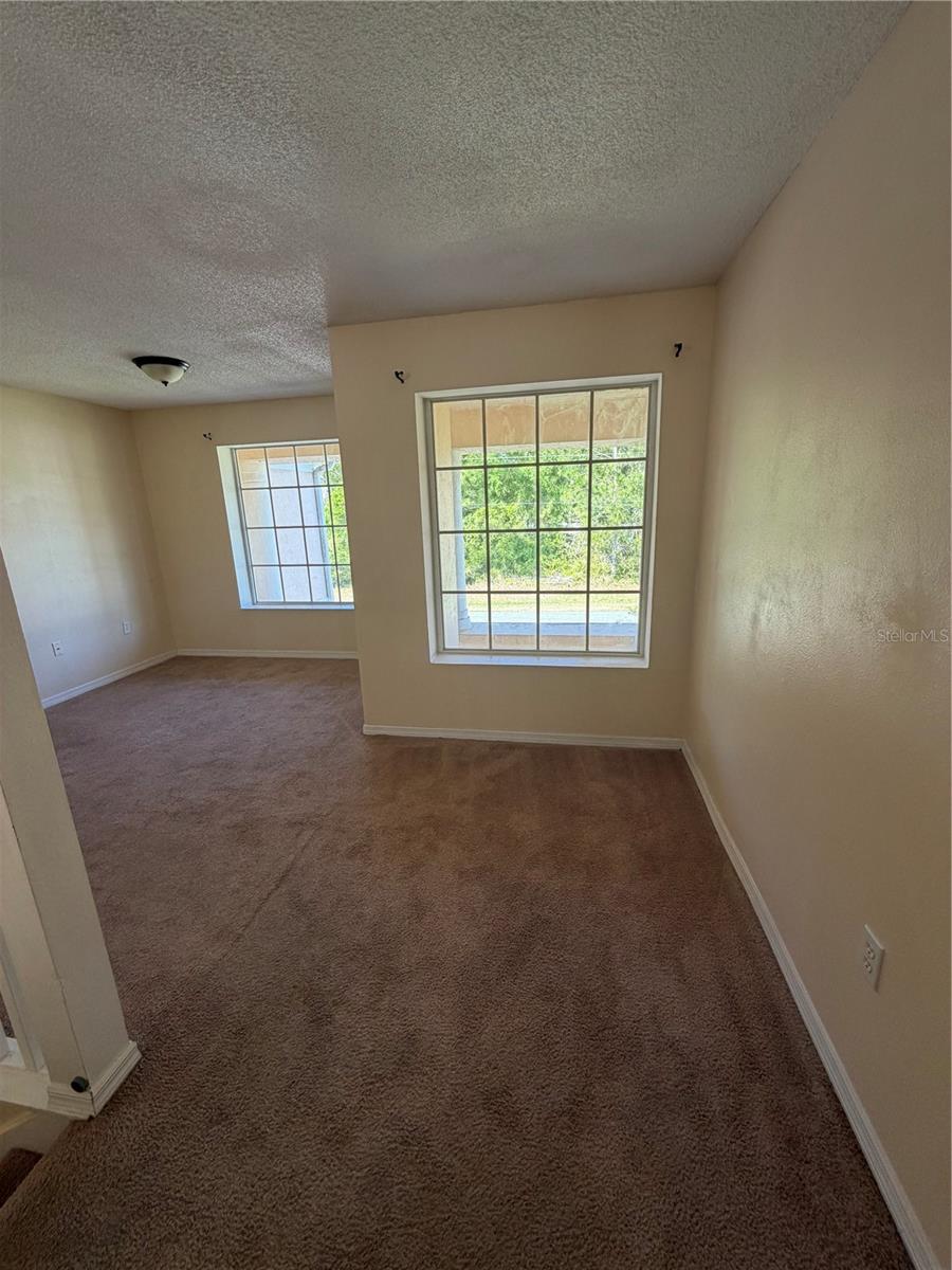 Image 33 of 47 For 48 Cordona Drive