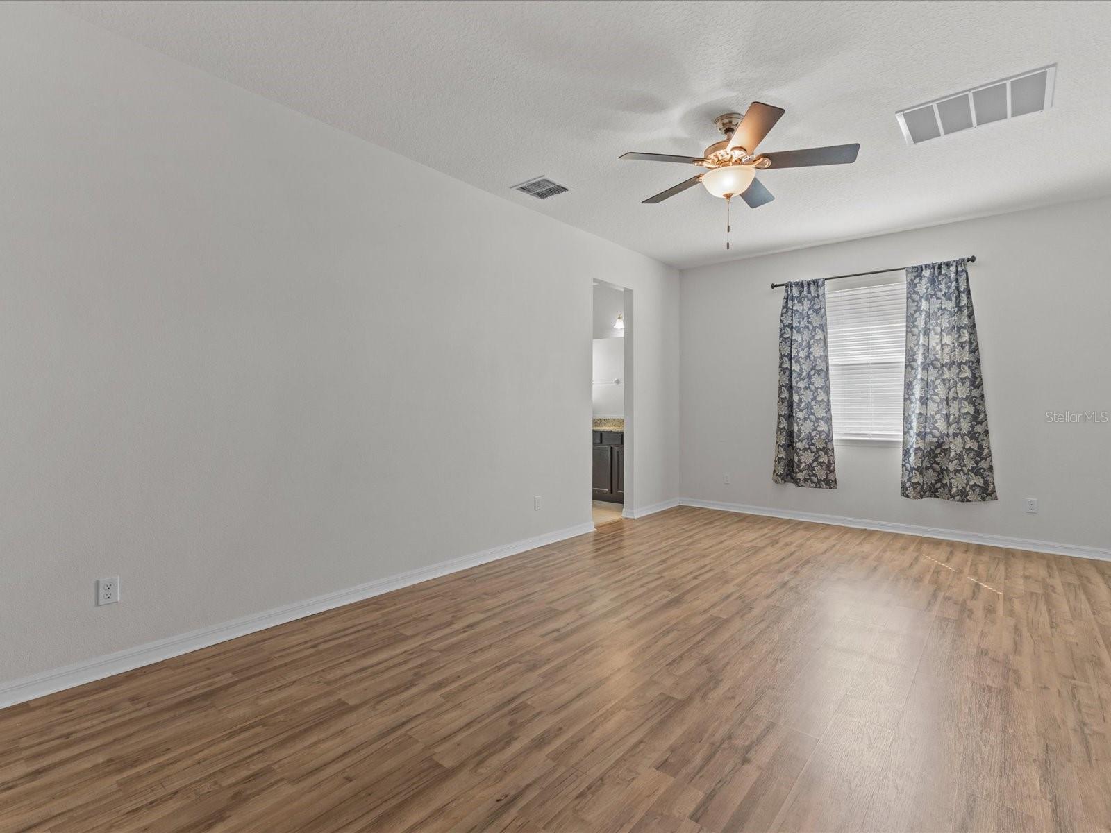 Image 15 of 36 For 12121 Homestead Park Lane