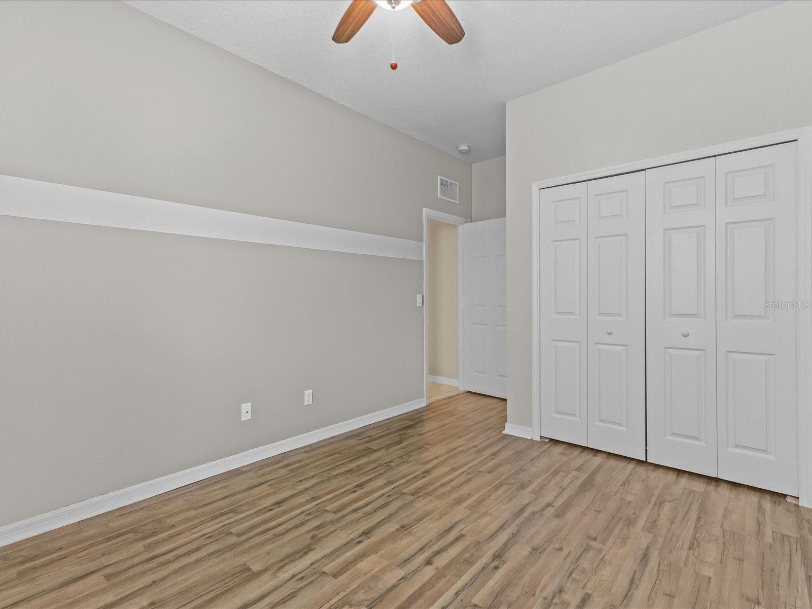 Image 23 of 36 For 12121 Homestead Park Lane