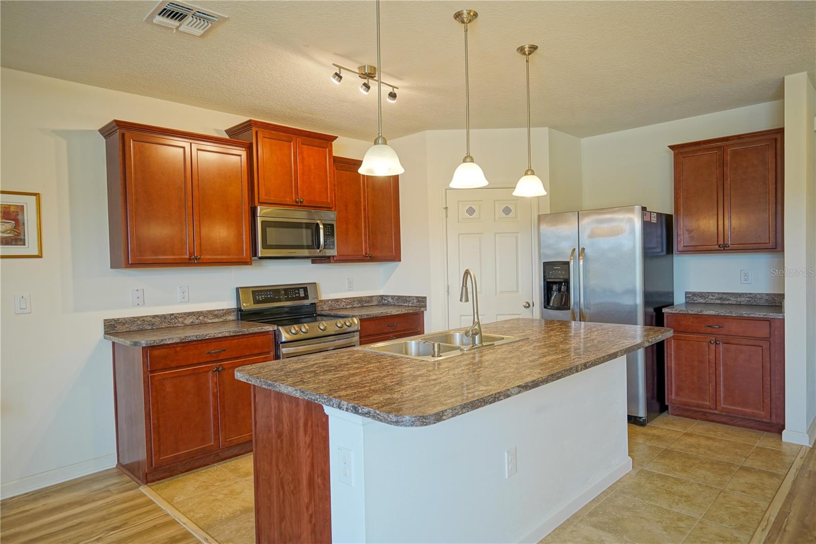 Image 3 of 23 For 436 Great Falls Lane Sw