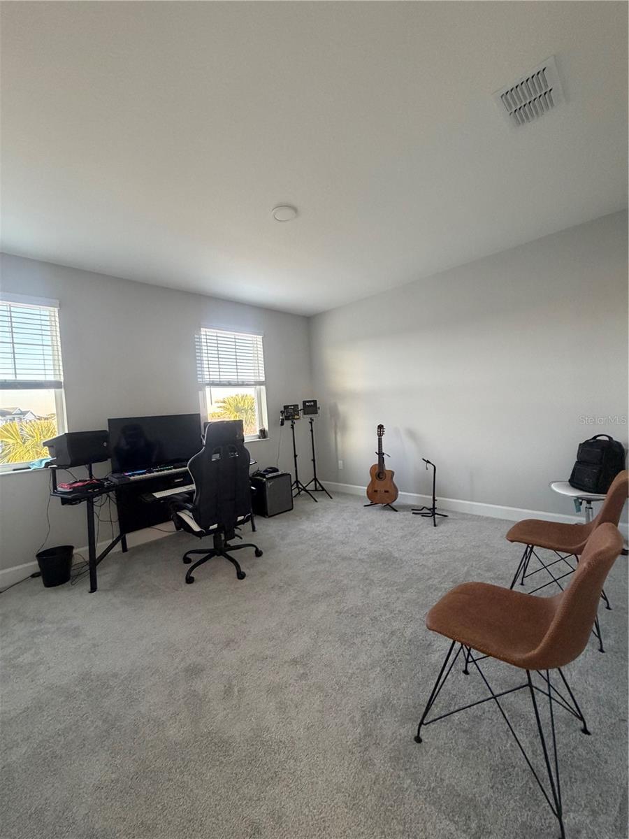 Image 19 of 30 For 1389 Lumpini Street