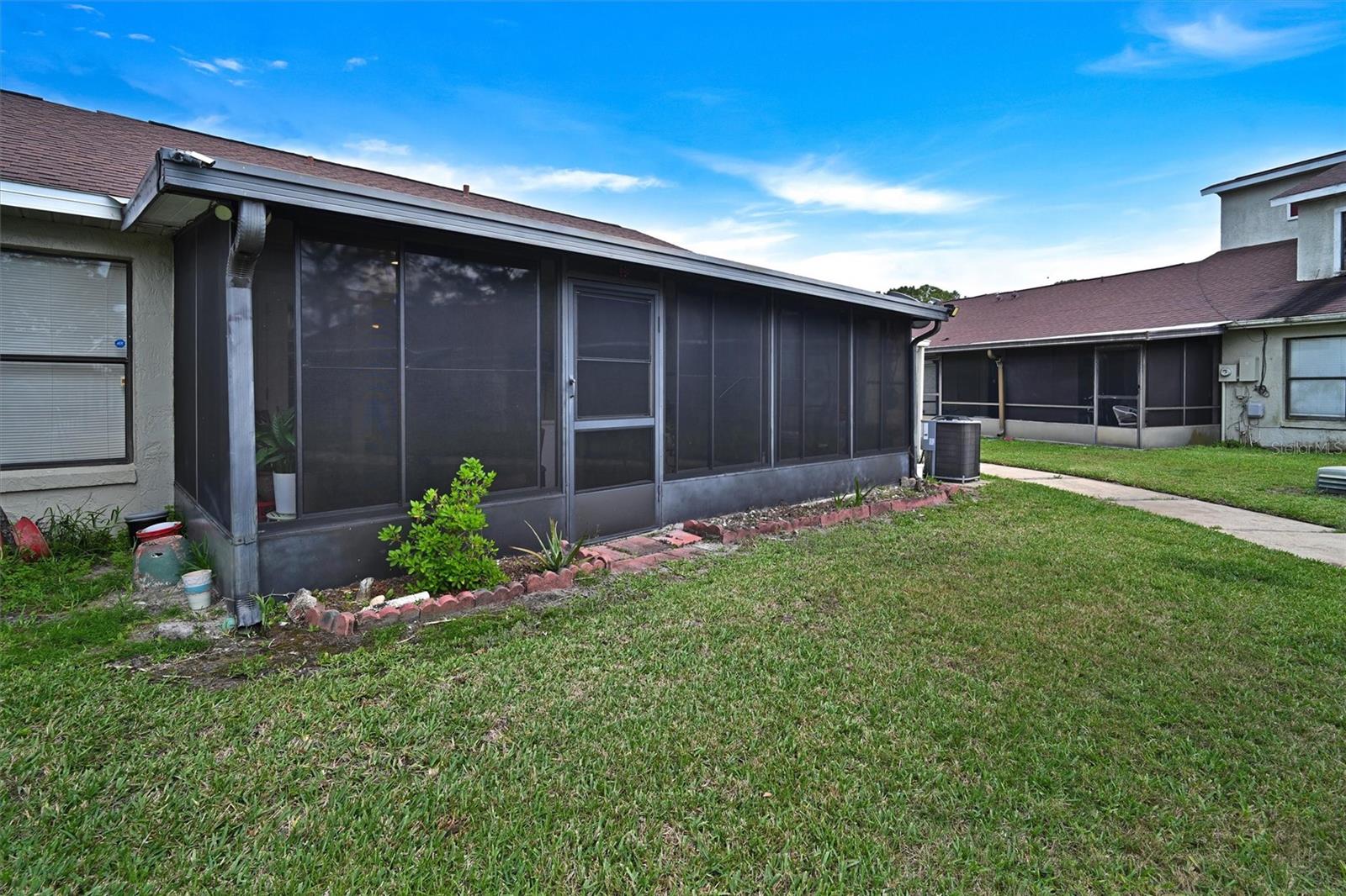 Image 17 of 19 For 49 Pine Island Circle