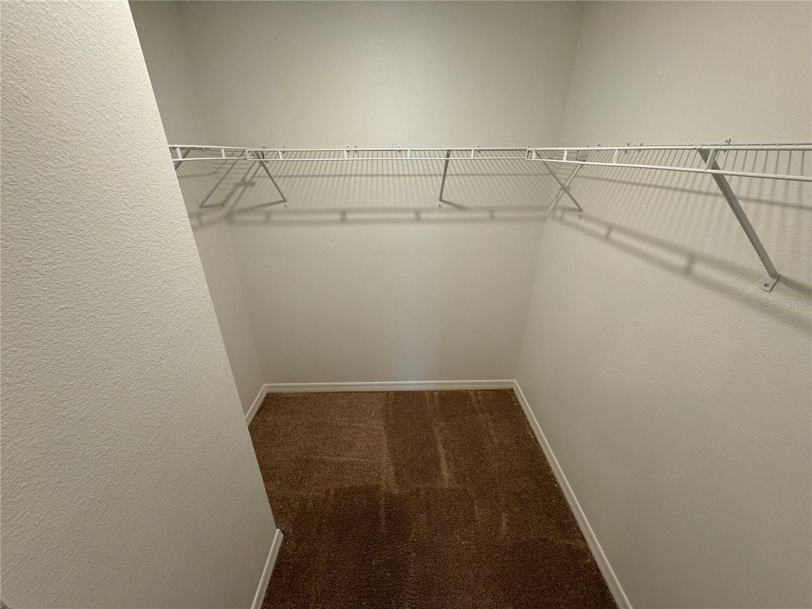 Image 7 of 11 For 233 Kensington View Boulevard