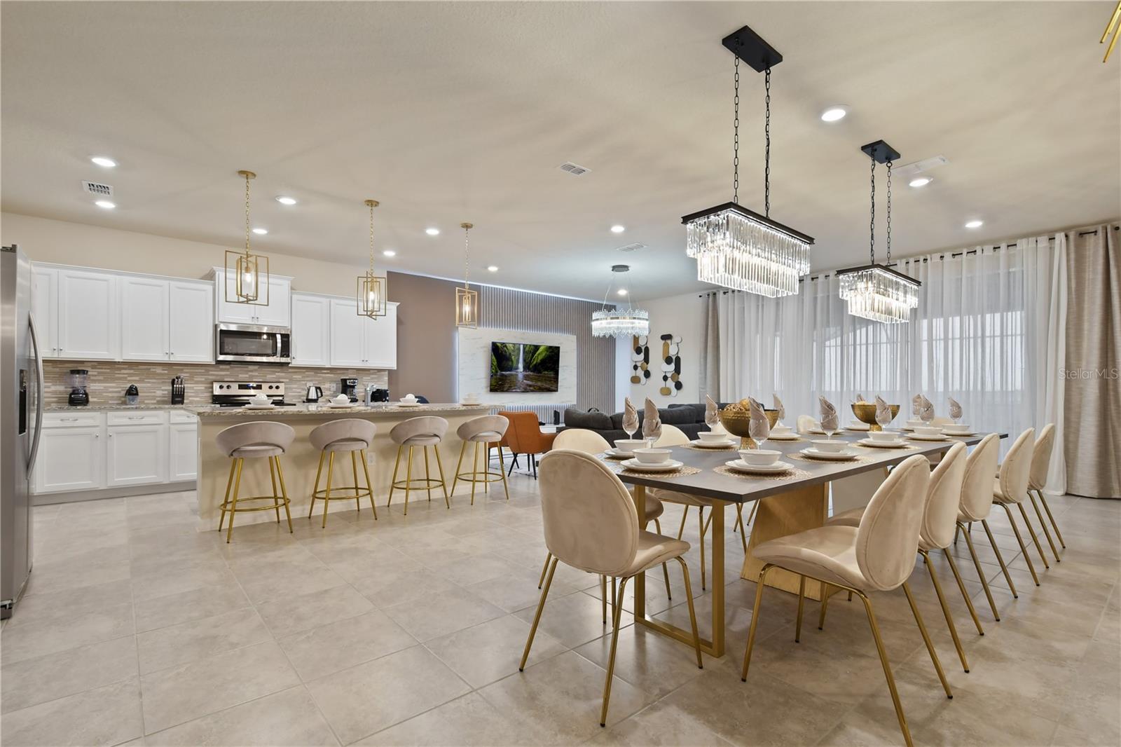 Image 4 of 99 For 3715 Lana Avenue