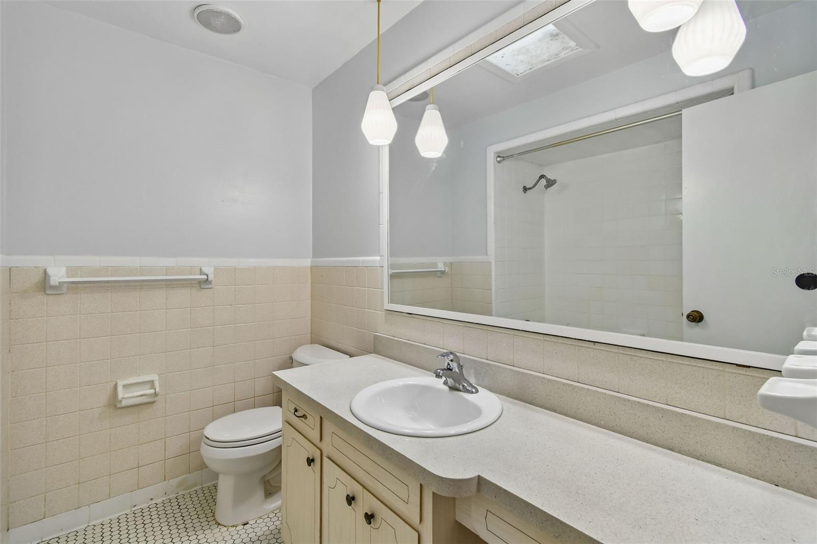 Image 10 of 31 For 7129 Turquoise Lane