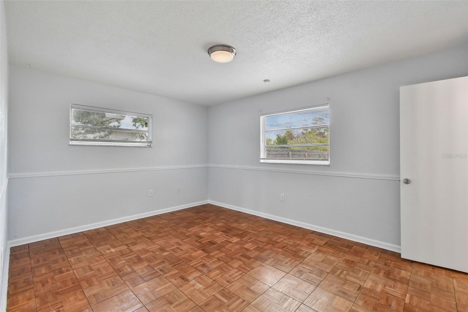 Image 14 of 31 For 7129 Turquoise Lane