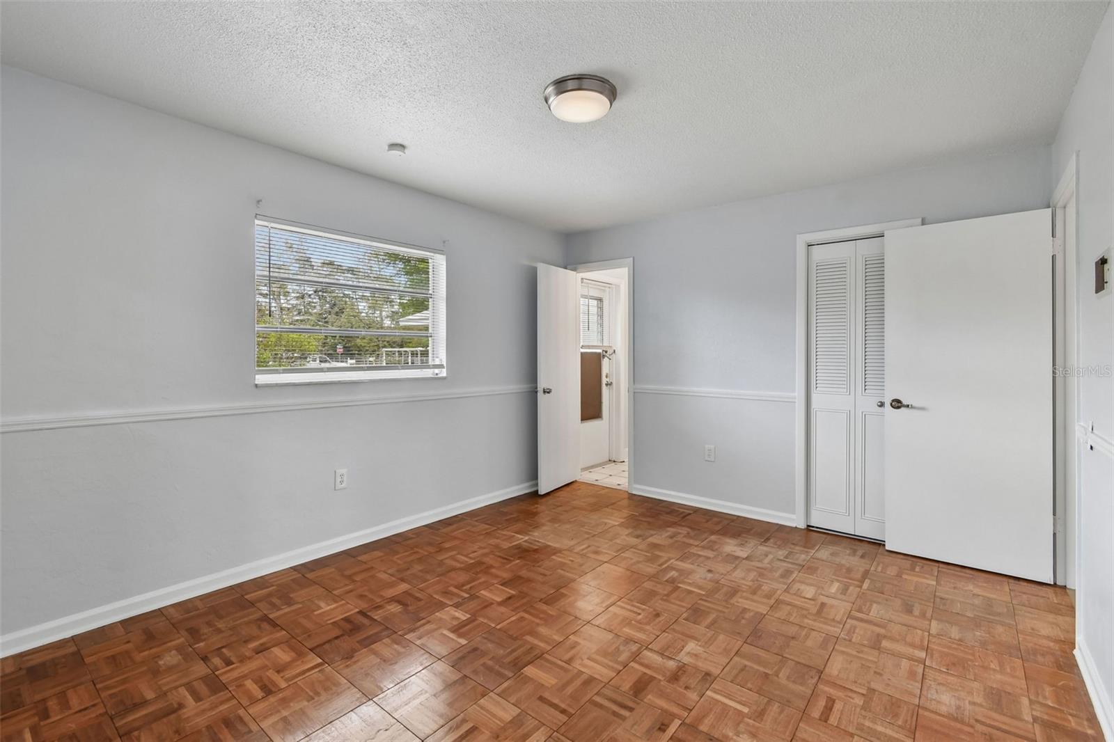 Image 15 of 31 For 7129 Turquoise Lane