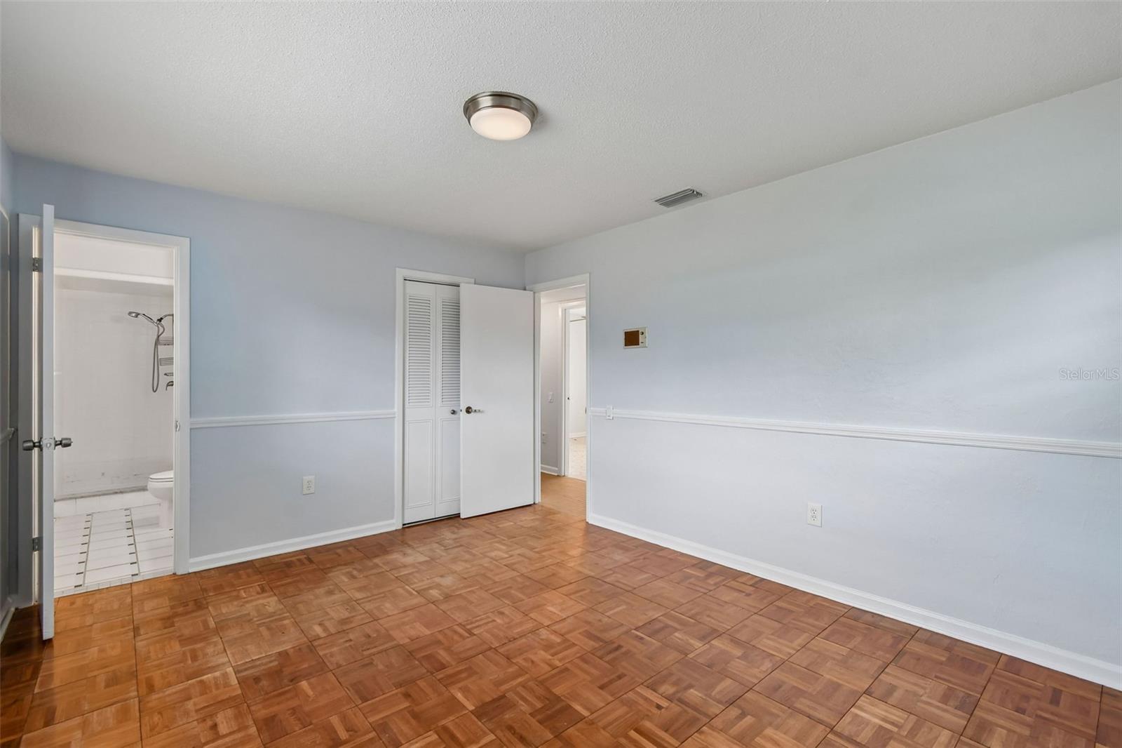 Image 16 of 31 For 7129 Turquoise Lane