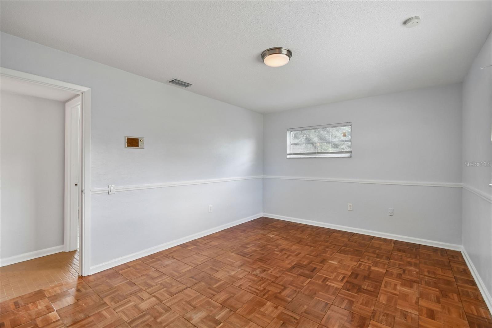 Image 17 of 31 For 7129 Turquoise Lane