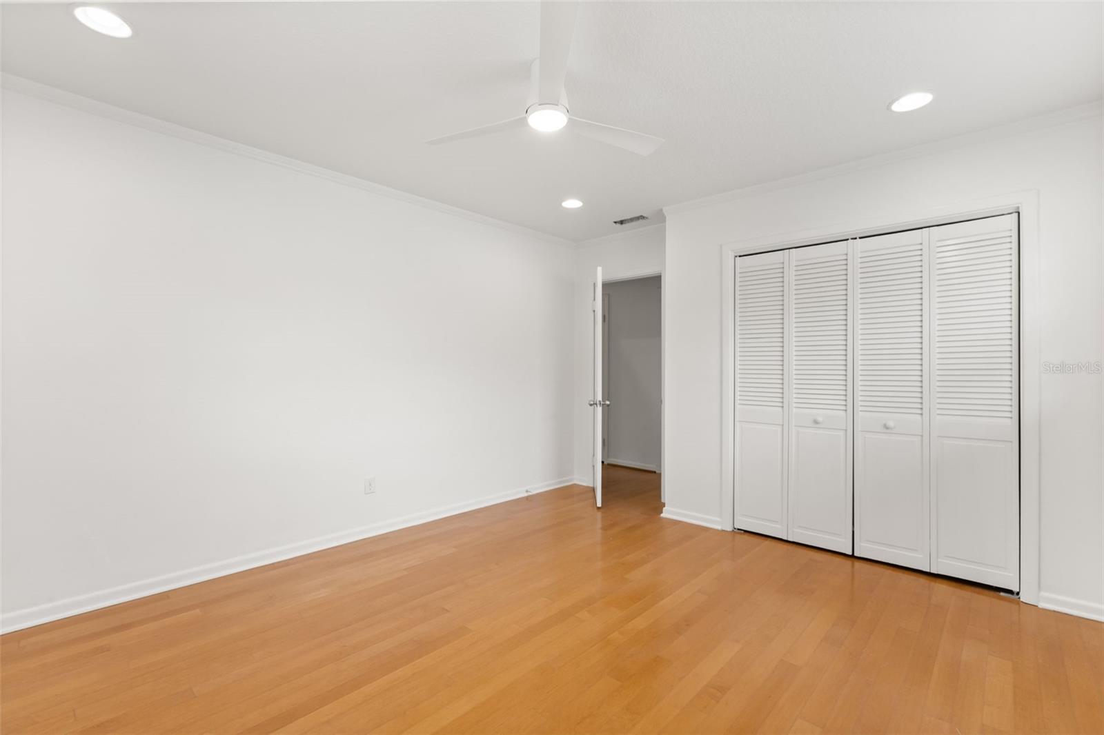 Image 27 of 41 For 1711 Chestnut Avenue