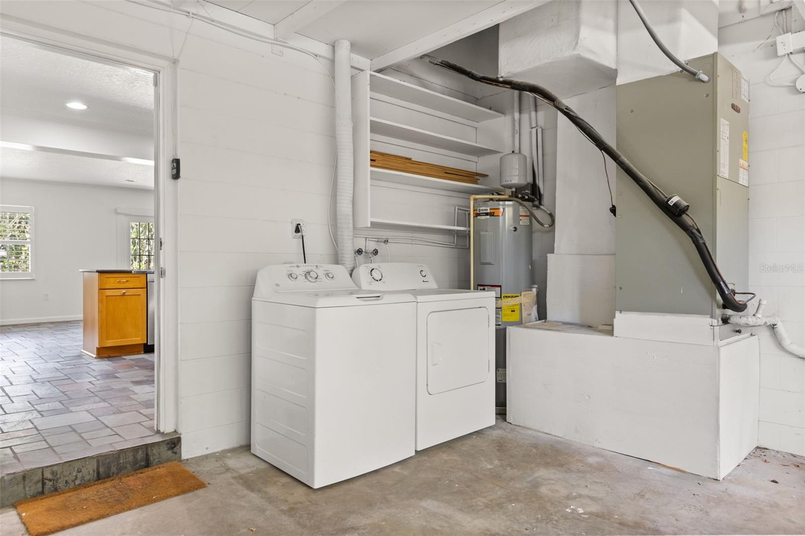 Image 28 of 41 For 1711 Chestnut Avenue