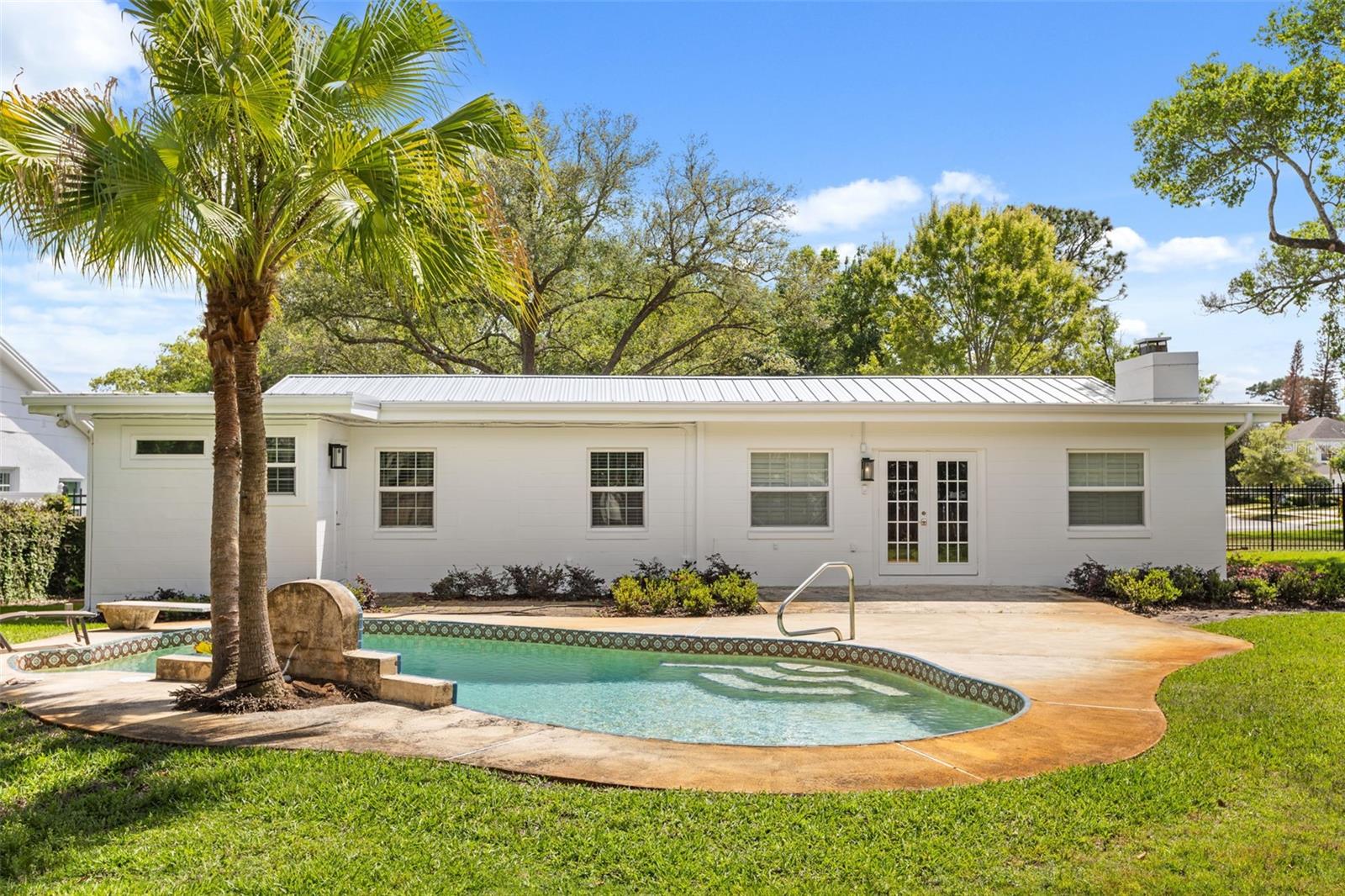 Image 29 of 41 For 1711 Chestnut Avenue