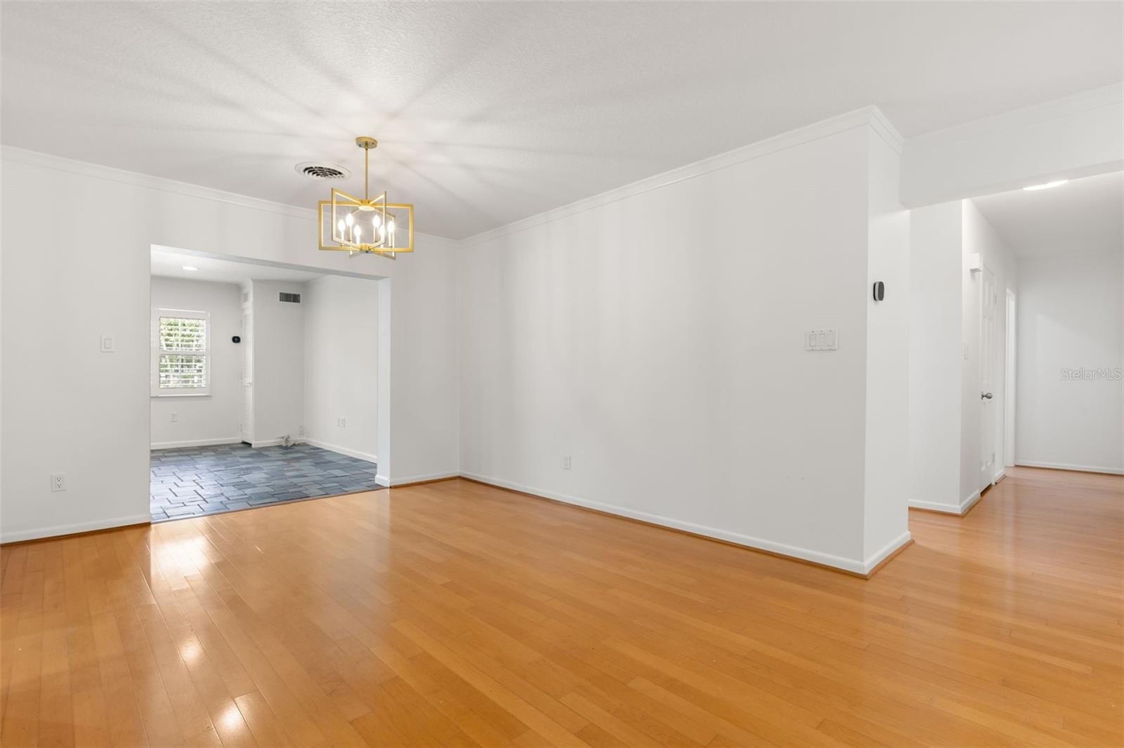 Image 5 of 41 For 1711 Chestnut Avenue