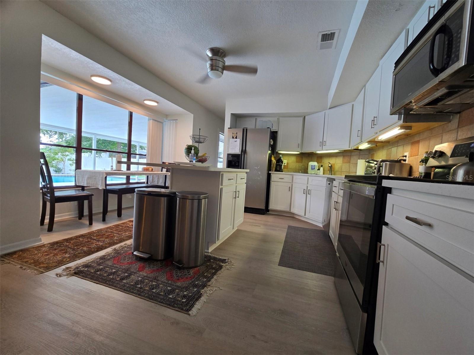 Image 13 of 33 For 8629 Granada Boulevard