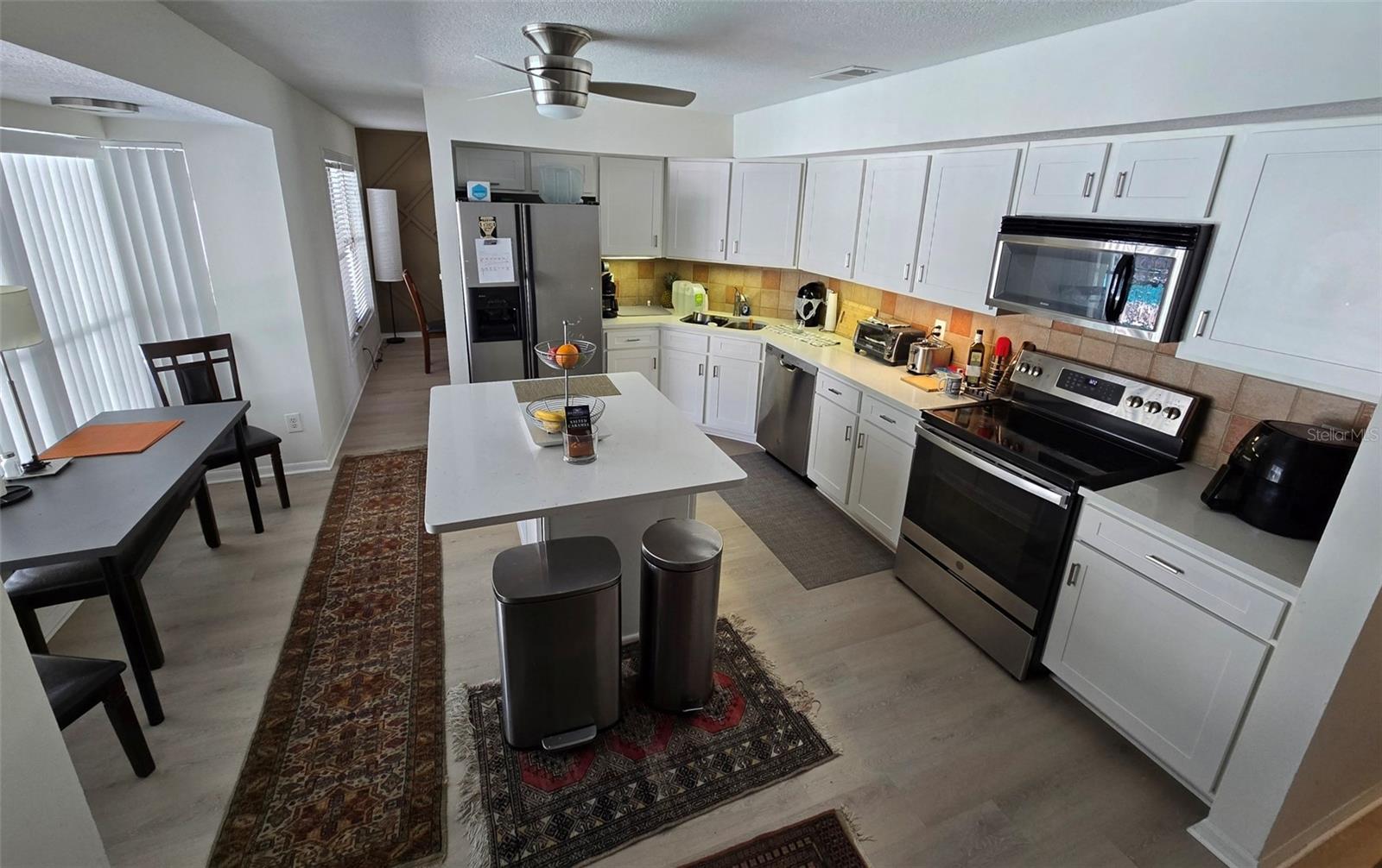 Image 15 of 33 For 8629 Granada Boulevard