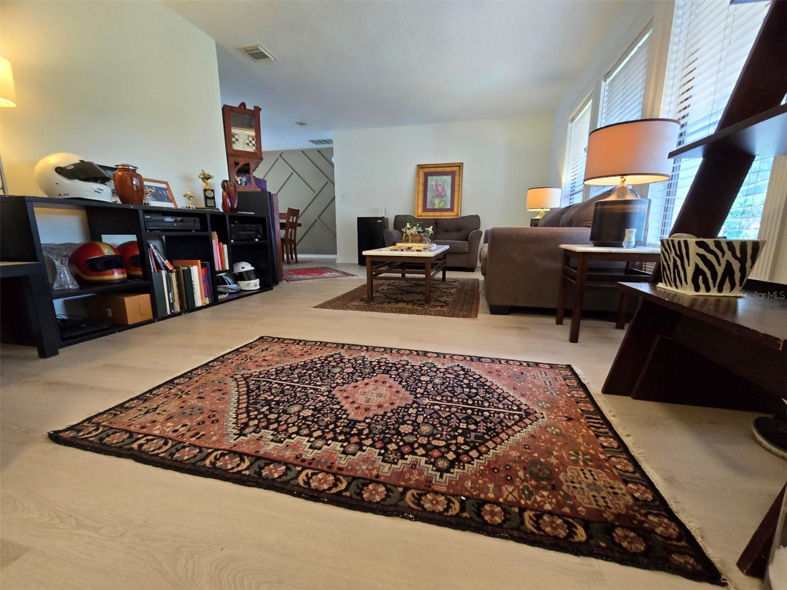 Image 4 of 33 For 8629 Granada Boulevard