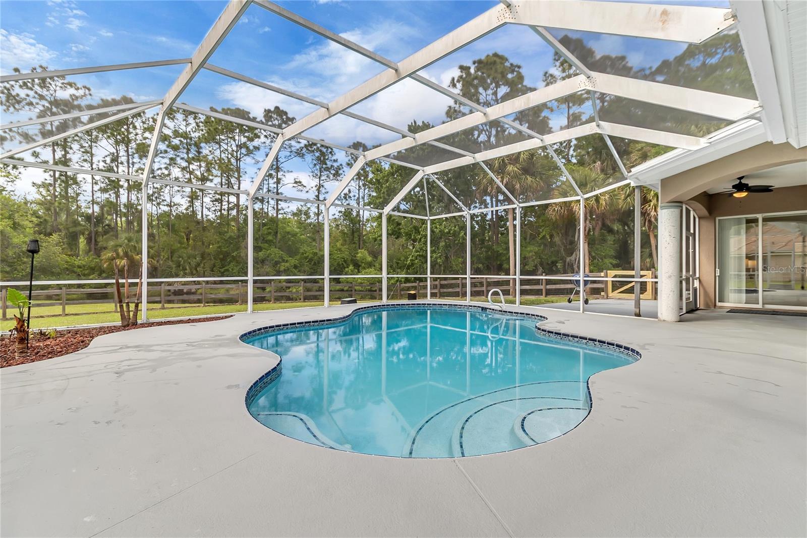 Image 6 of 51 For 5675 Bob White Trail