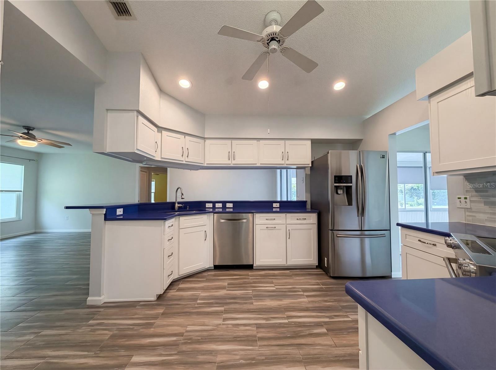 Image 11 of 30 For 245 Park Forest Boulevard 152