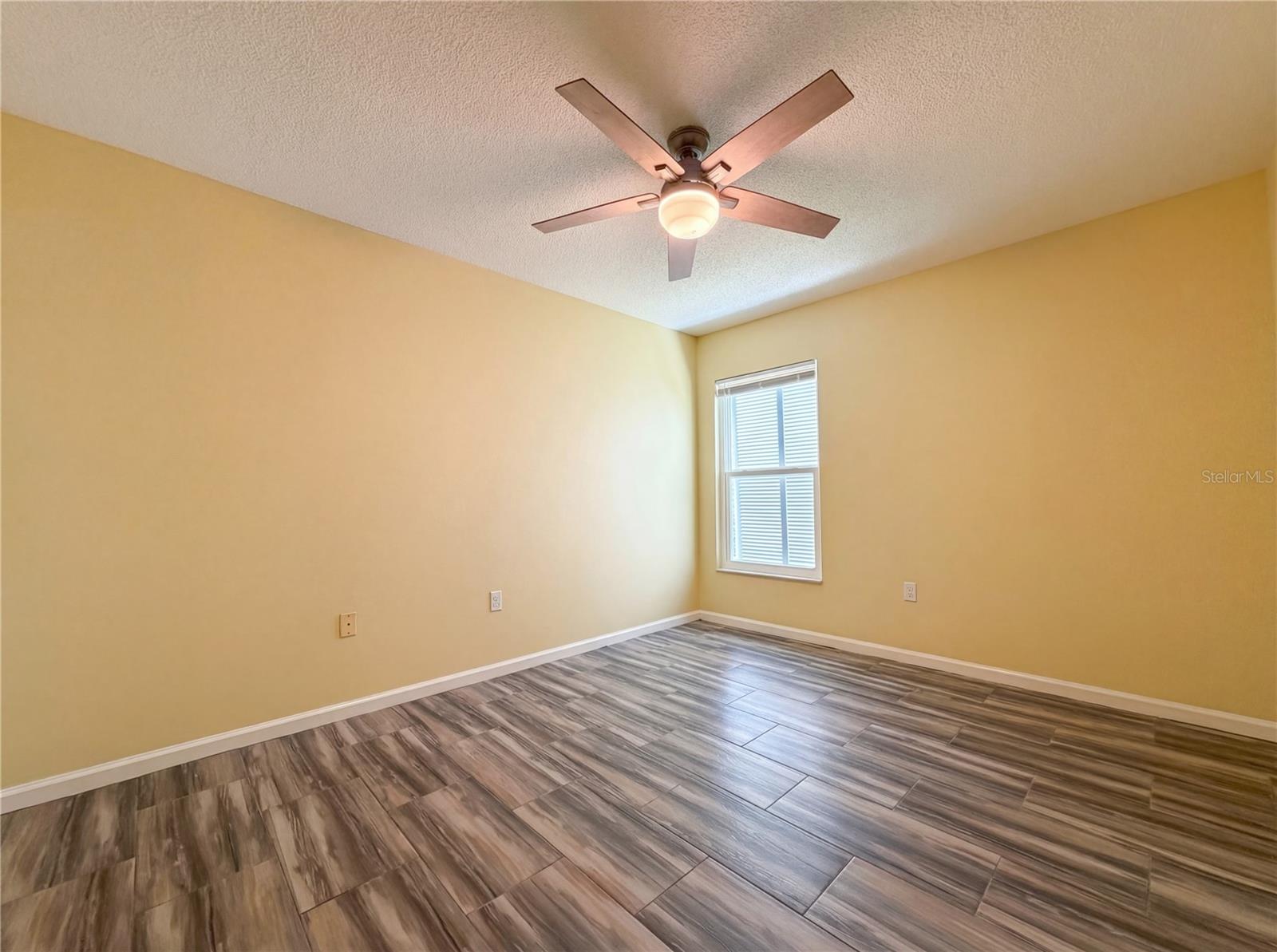 Image 17 of 30 For 245 Park Forest Boulevard 152