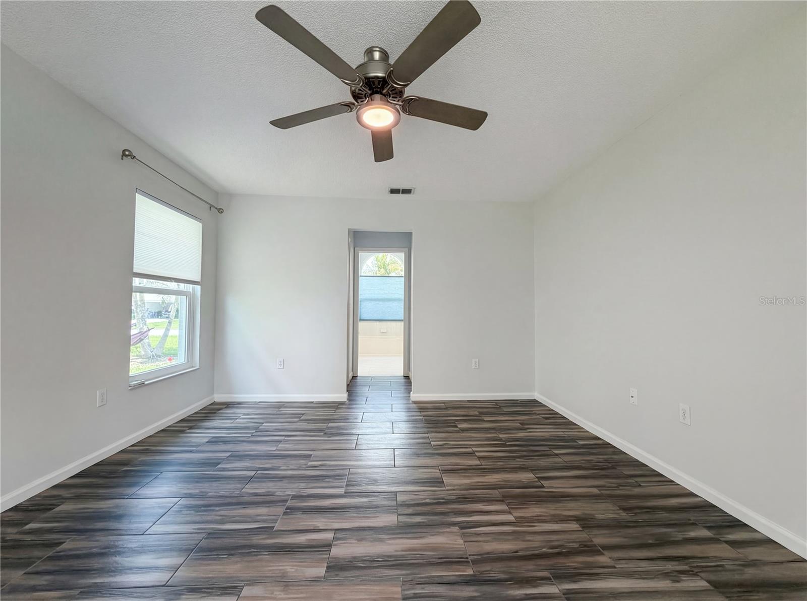 Image 21 of 30 For 245 Park Forest Boulevard 152