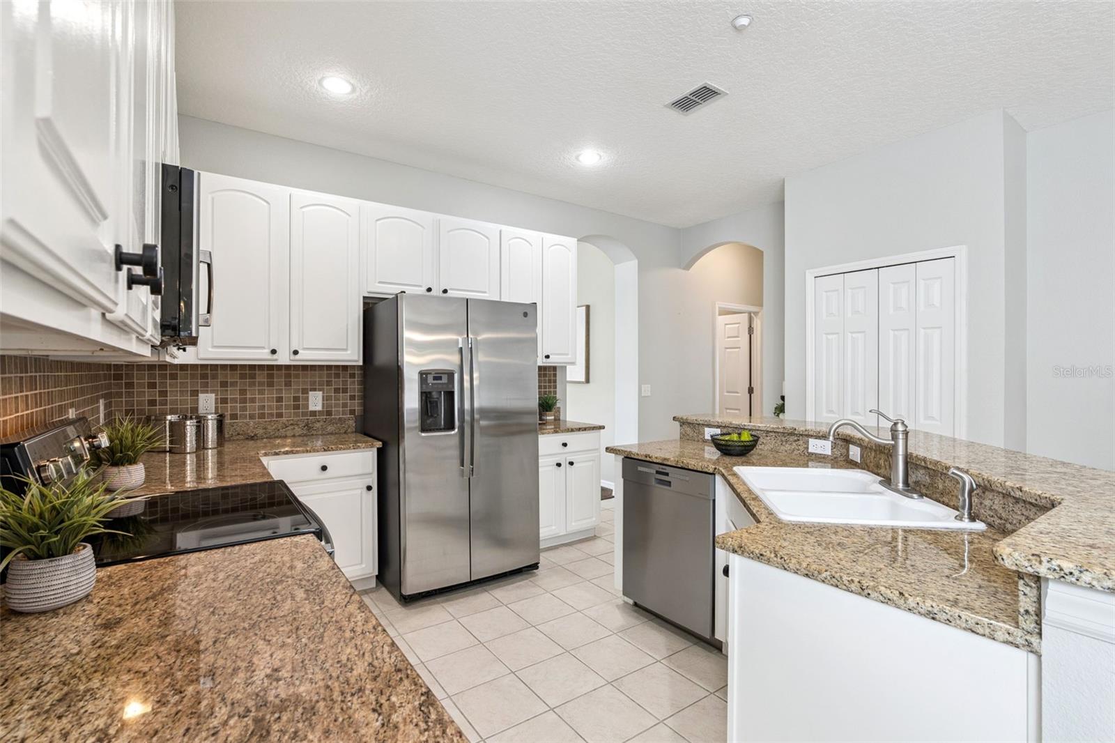 Image 10 of 65 For 10060 Fenrose Terrace
