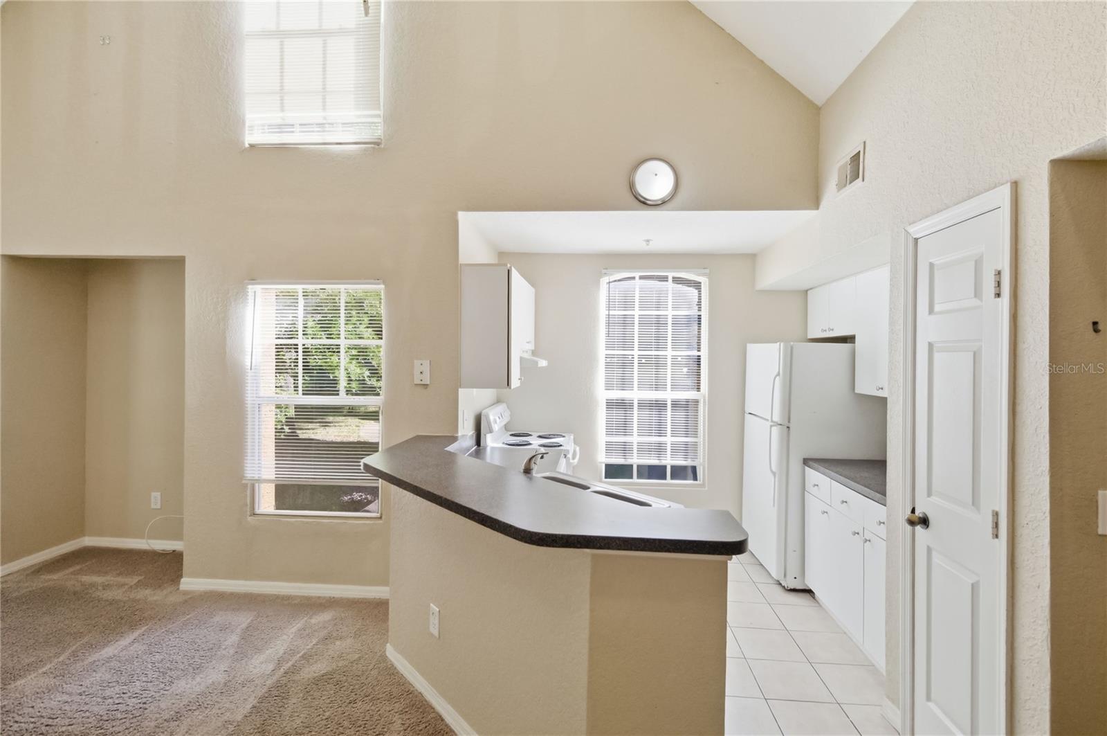 Image 11 of 27 For 6416 Raleigh Street 2612