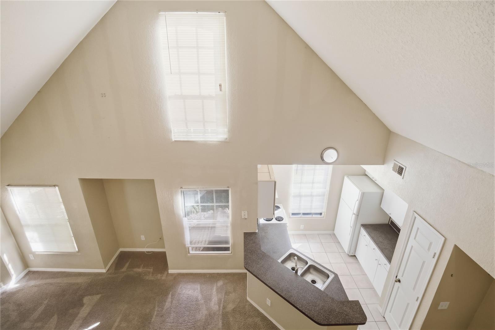 Image 14 of 27 For 6416 Raleigh Street 2612