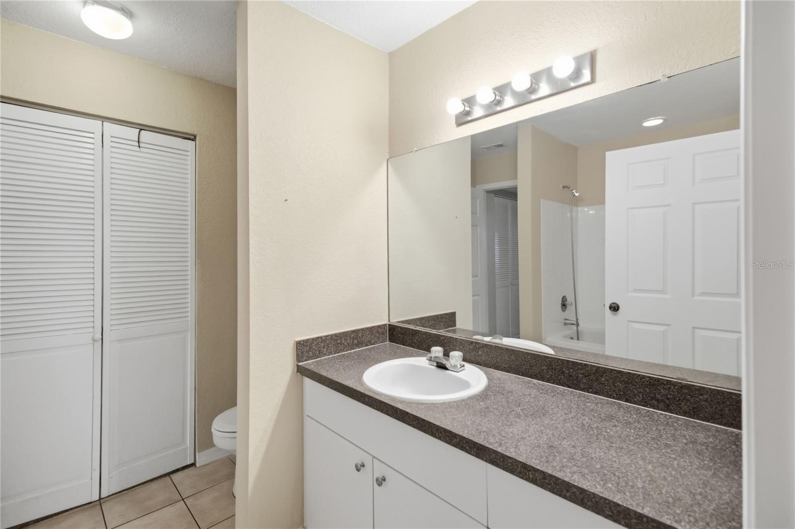 Image 20 of 27 For 6416 Raleigh Street 2612