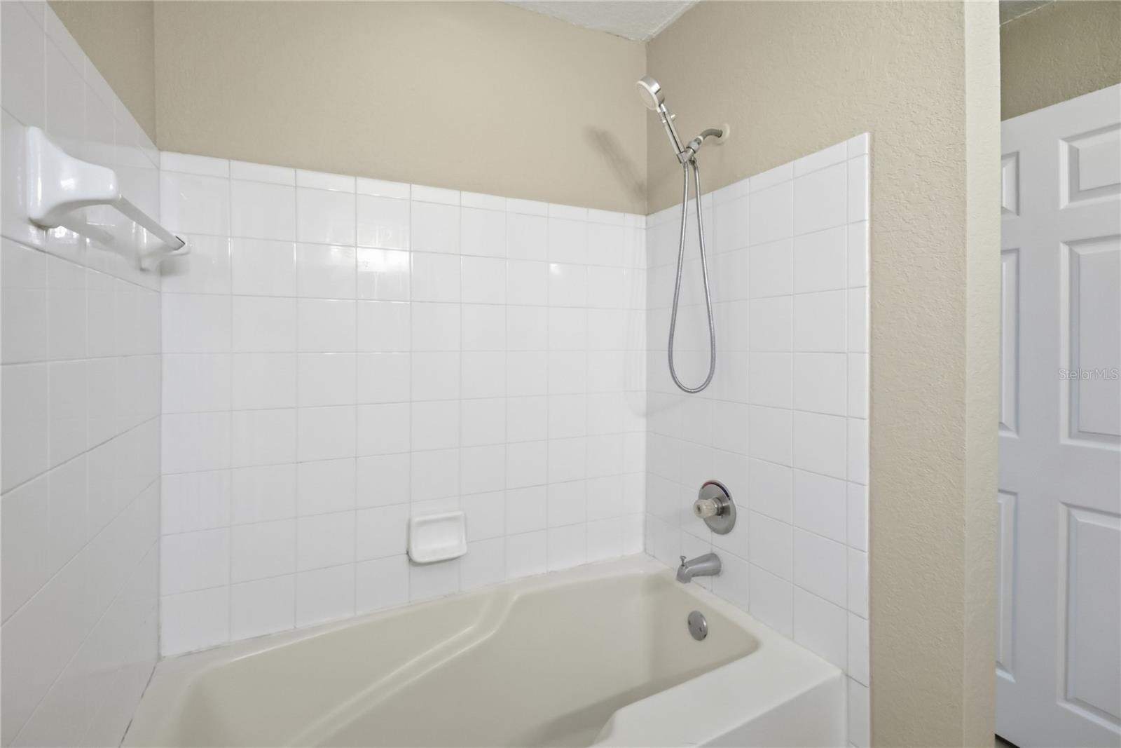 Image 21 of 27 For 6416 Raleigh Street 2612