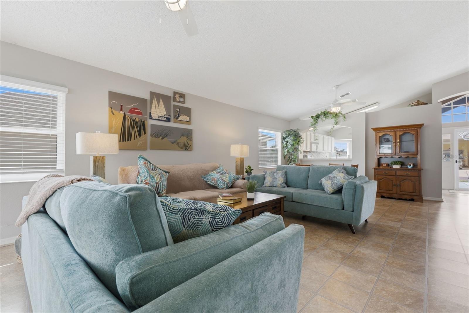 Image 6 of 29 For 1014 Challenger Avenue